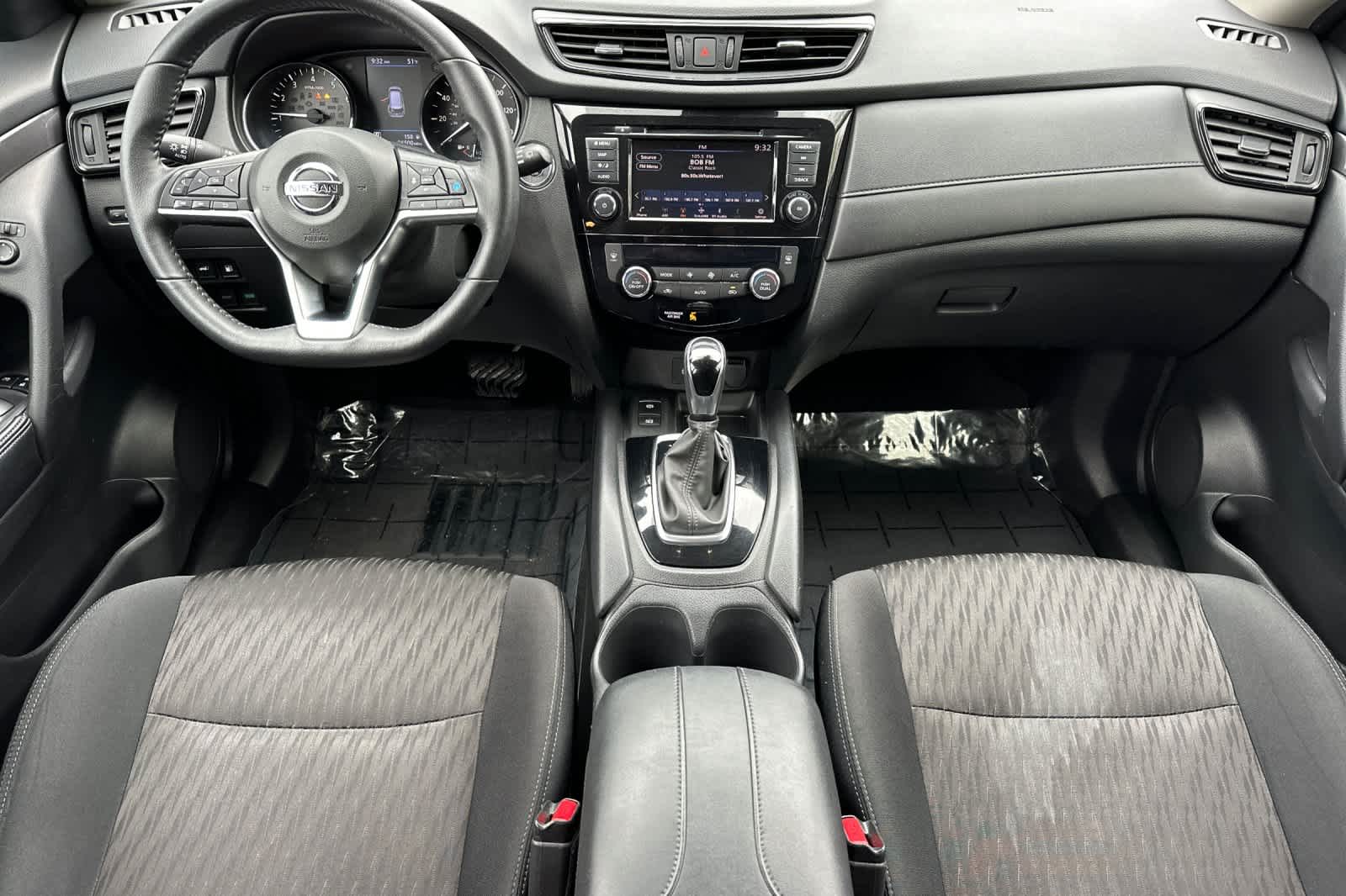 Thumbnail: 2020 Nissan Rogue - 3