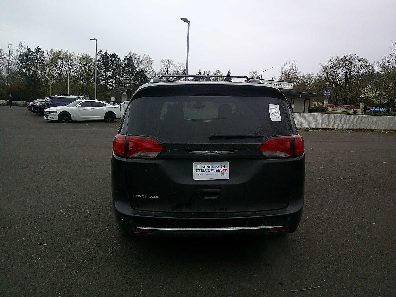 Thumbnail: 2020 Chrysler Pacifica - 4