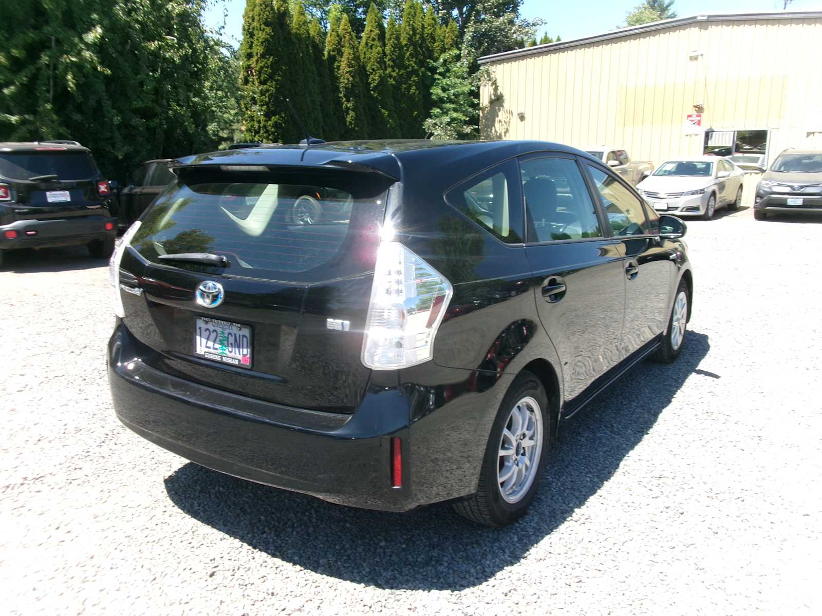Thumbnail: 2013 Toyota Prius v - 5