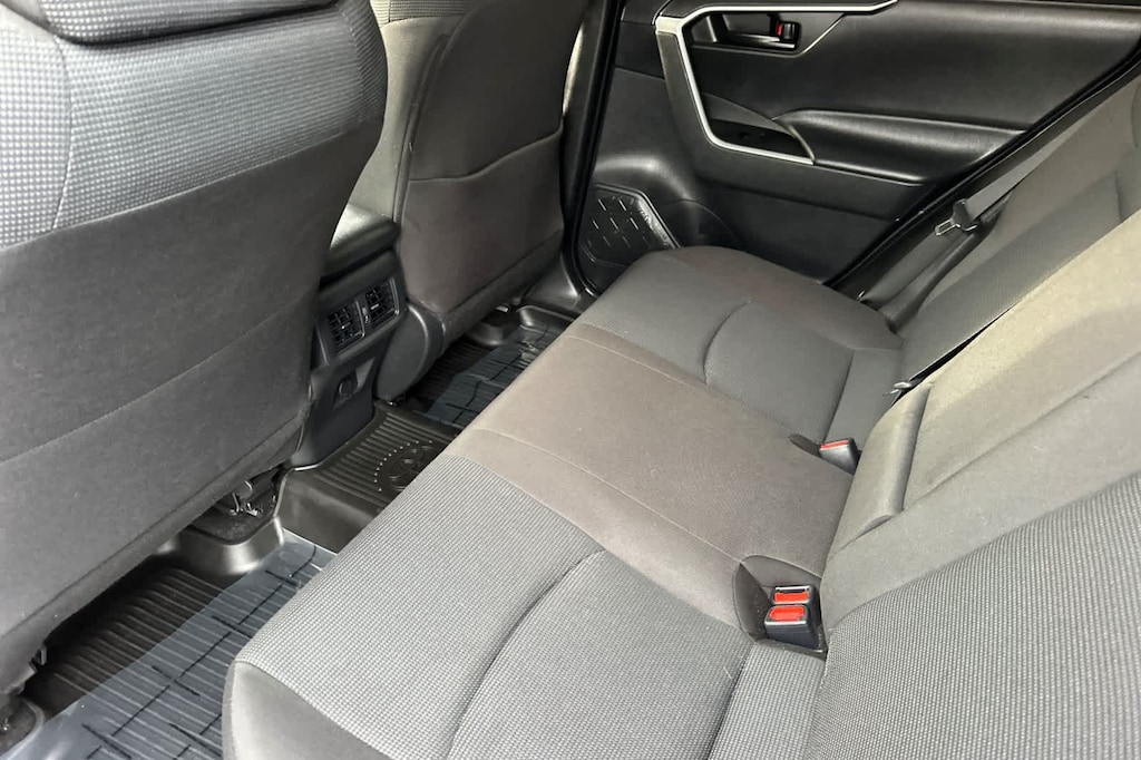 Used 2022 Toyota RAV4 Hybrid LE SUV