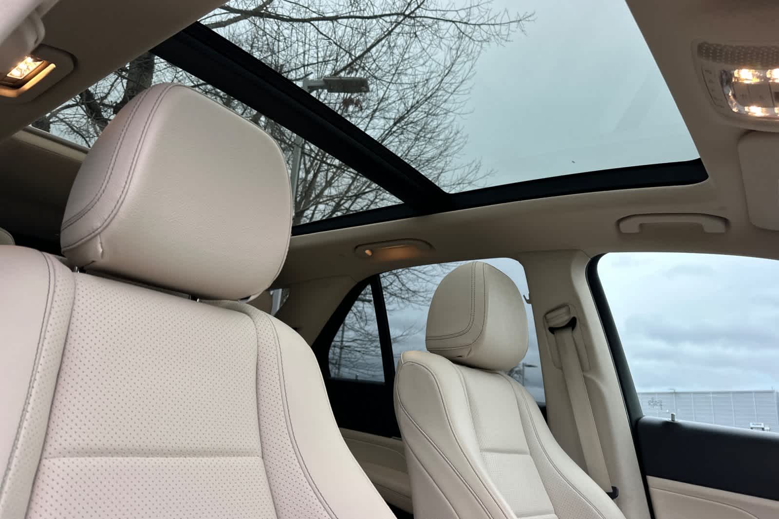 Thumbnail: 2021 Mercedes-Benz GLE - 17