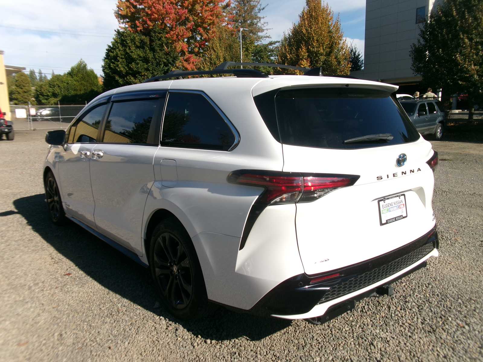 Thumbnail: 2021 Toyota Sienna - 3