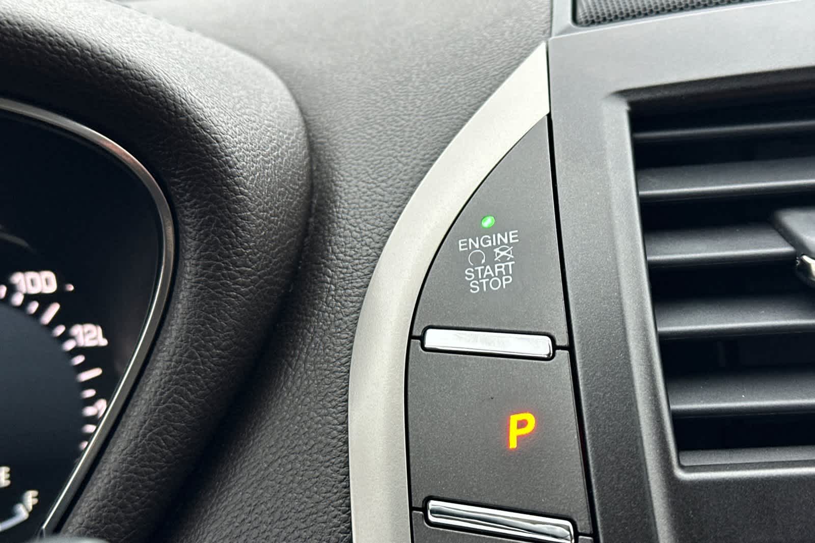 Thumbnail: 2018 Lincoln MKC - 23