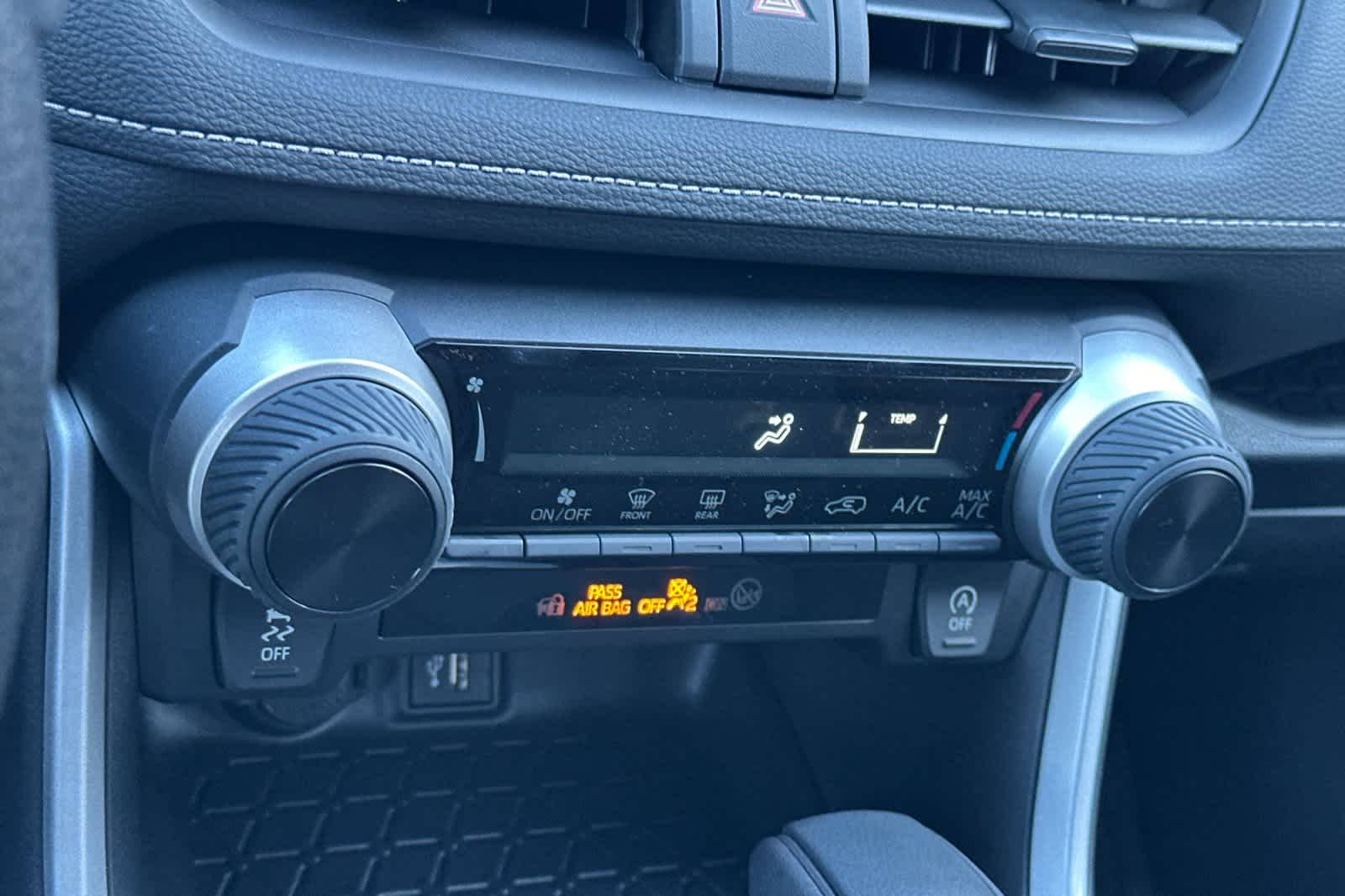 Thumbnail: 2025 Toyota RAV4 - 20