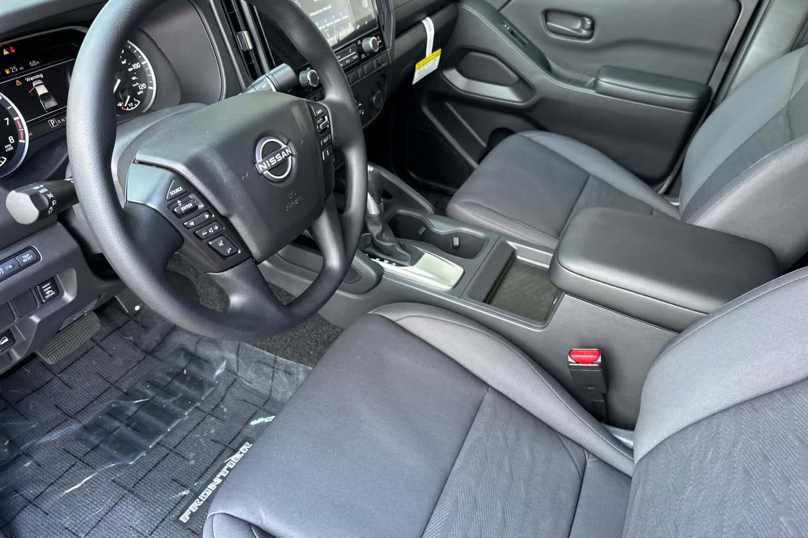 Thumbnail: 2025 Nissan Frontier - 11