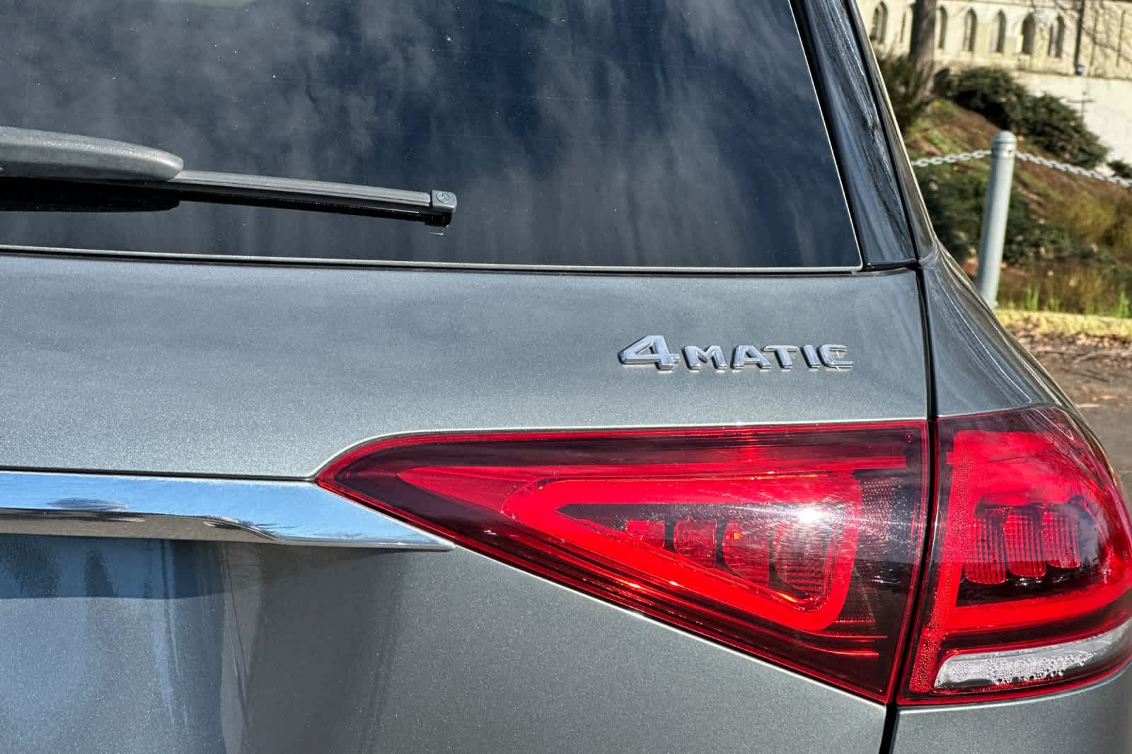 Thumbnail: 2020 Mercedes-Benz GLE - 28