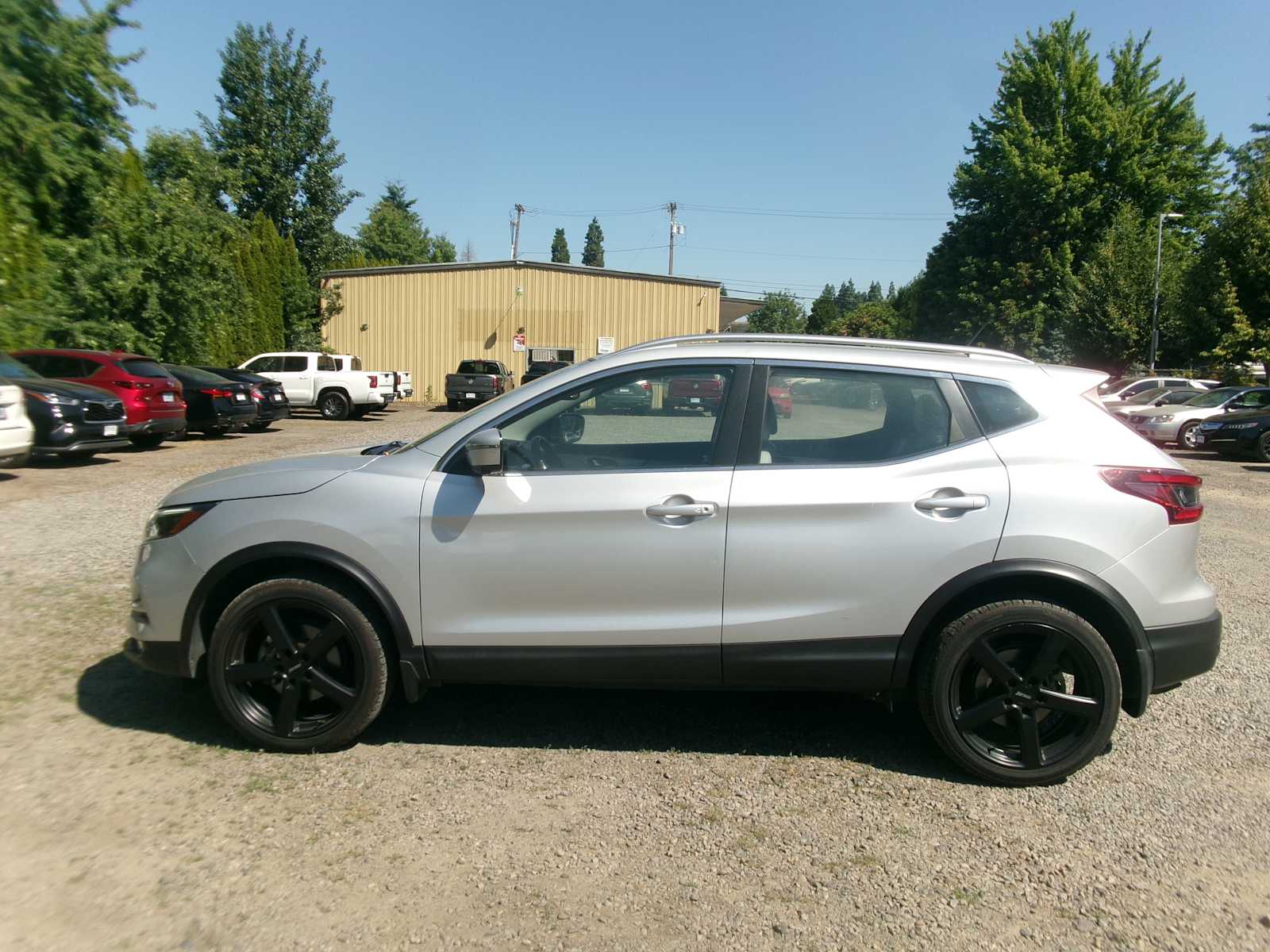 2020 Nissan Rogue Sport SL 2