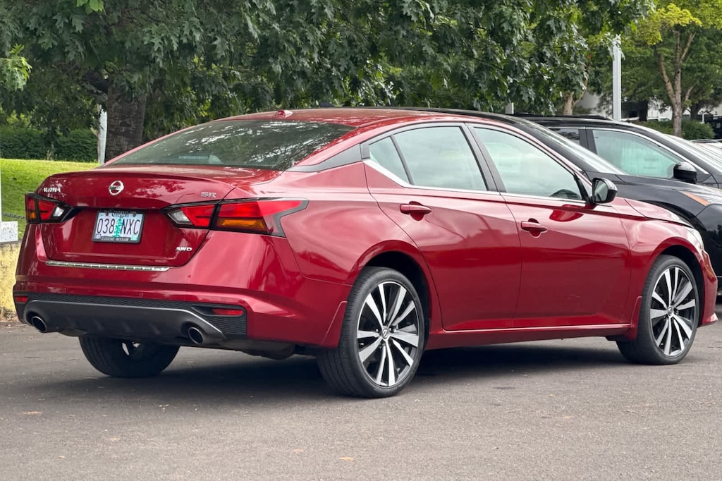 Used 2022 Nissan Altima 2.5 SR Sedan