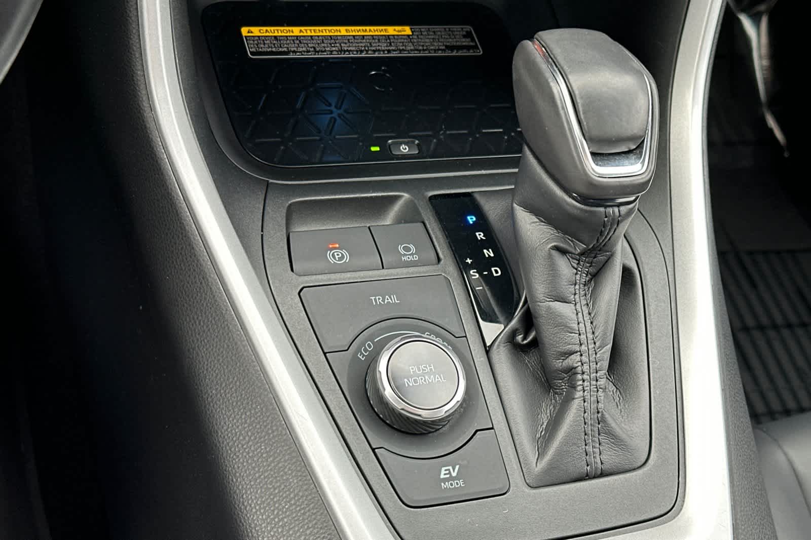 Thumbnail: 2020 Toyota RAV4 - 22