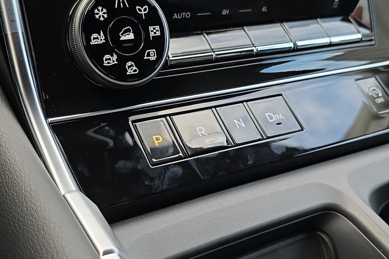 Thumbnail: 2025 Nissan Armada - 23