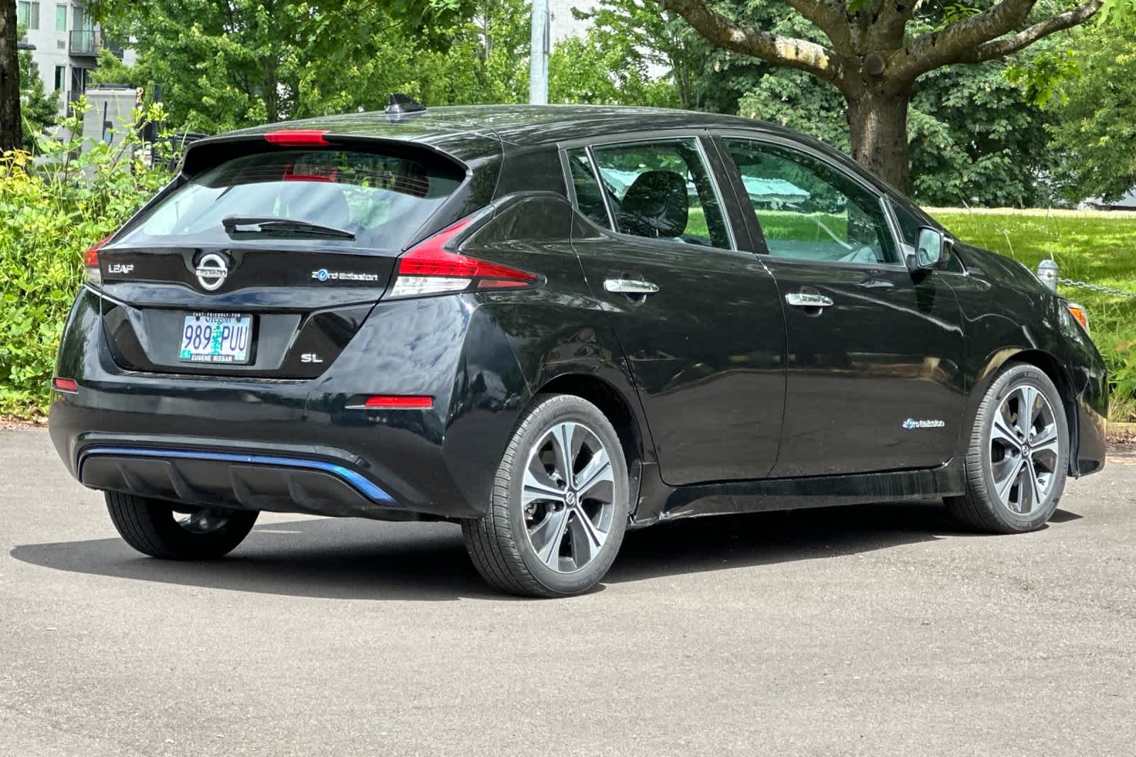 Used 2018 Nissan LEAF SL with VIN 1N4AZ1CP9JC313935 for sale in Eugene, OR