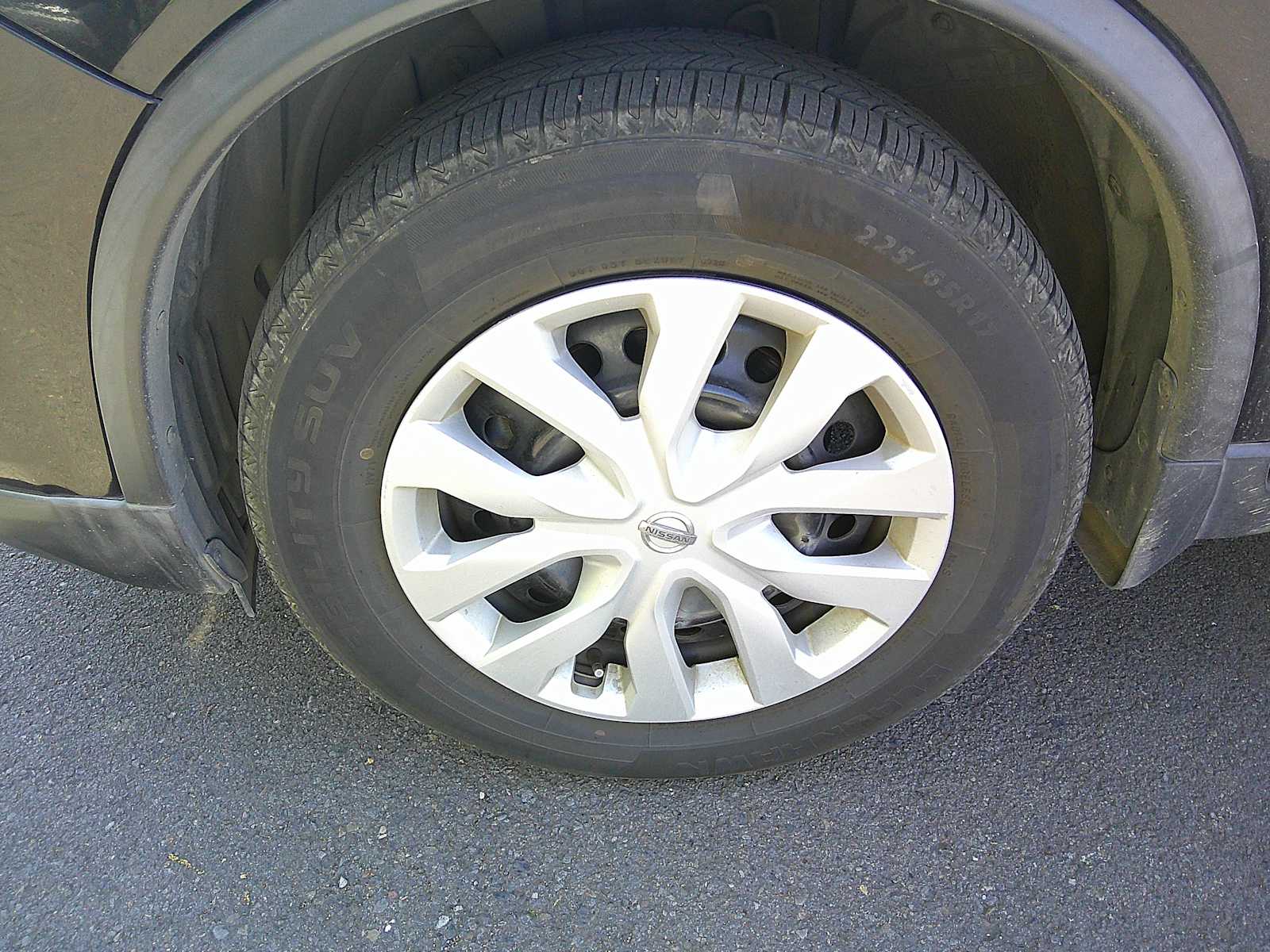 Thumbnail: 2017 Nissan Rogue - 10