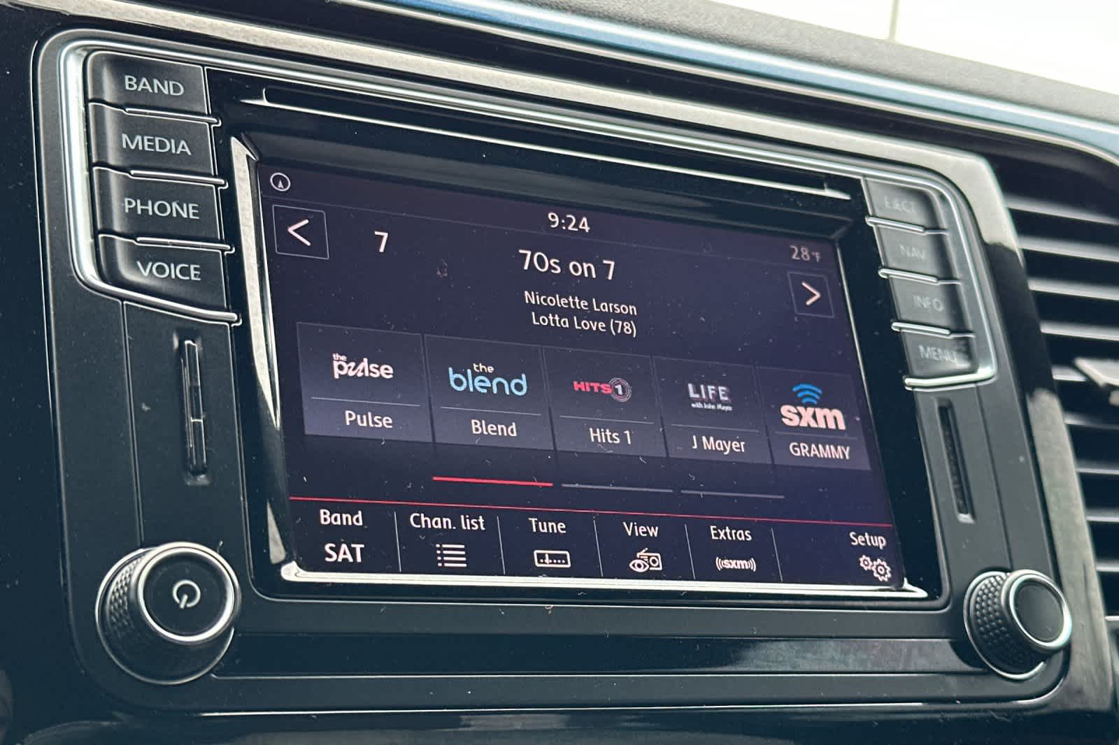 Thumbnail: 2017 Volkswagen Beetle - 18