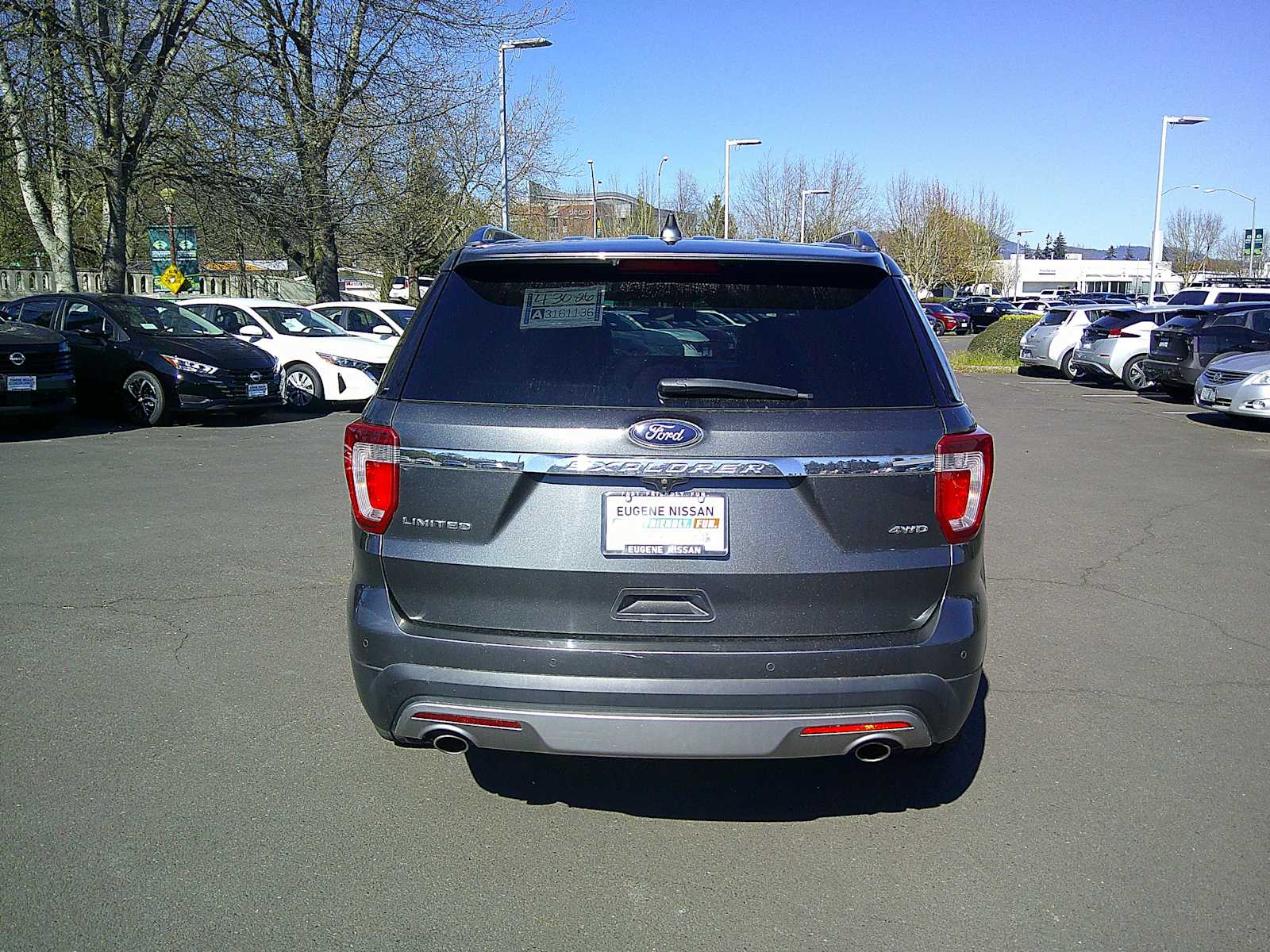 Thumbnail: 2016 Ford Explorer - 4