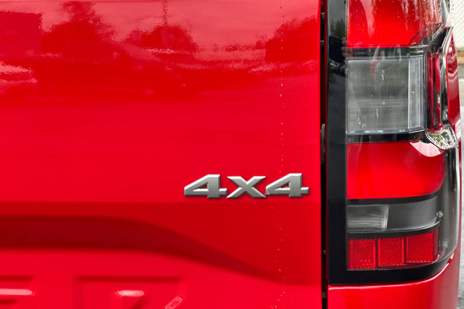 Thumbnail: 2025 Nissan Frontier - 24