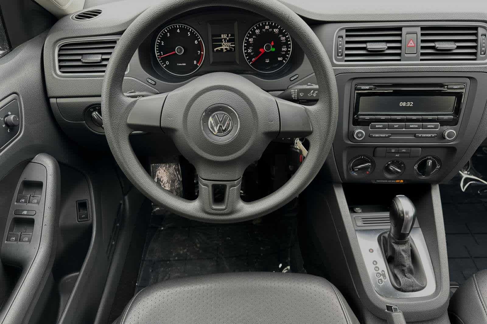 2014 Volkswagen Jetta SE 14