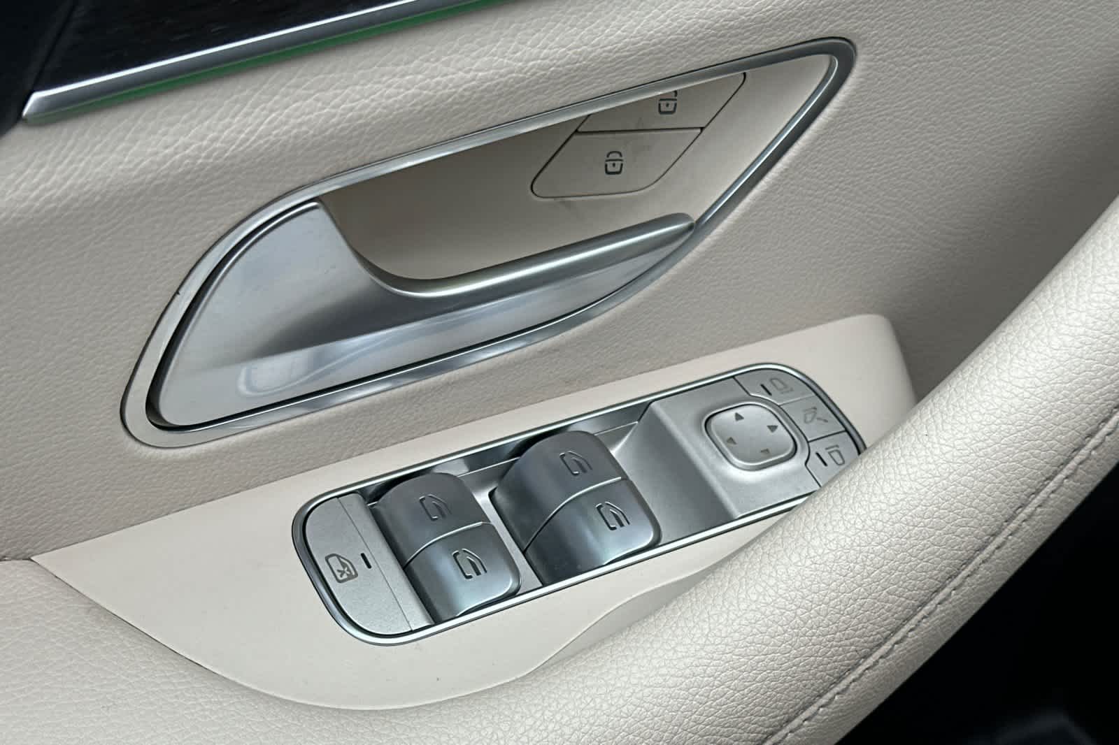 Thumbnail: 2021 Mercedes-Benz GLE - 13