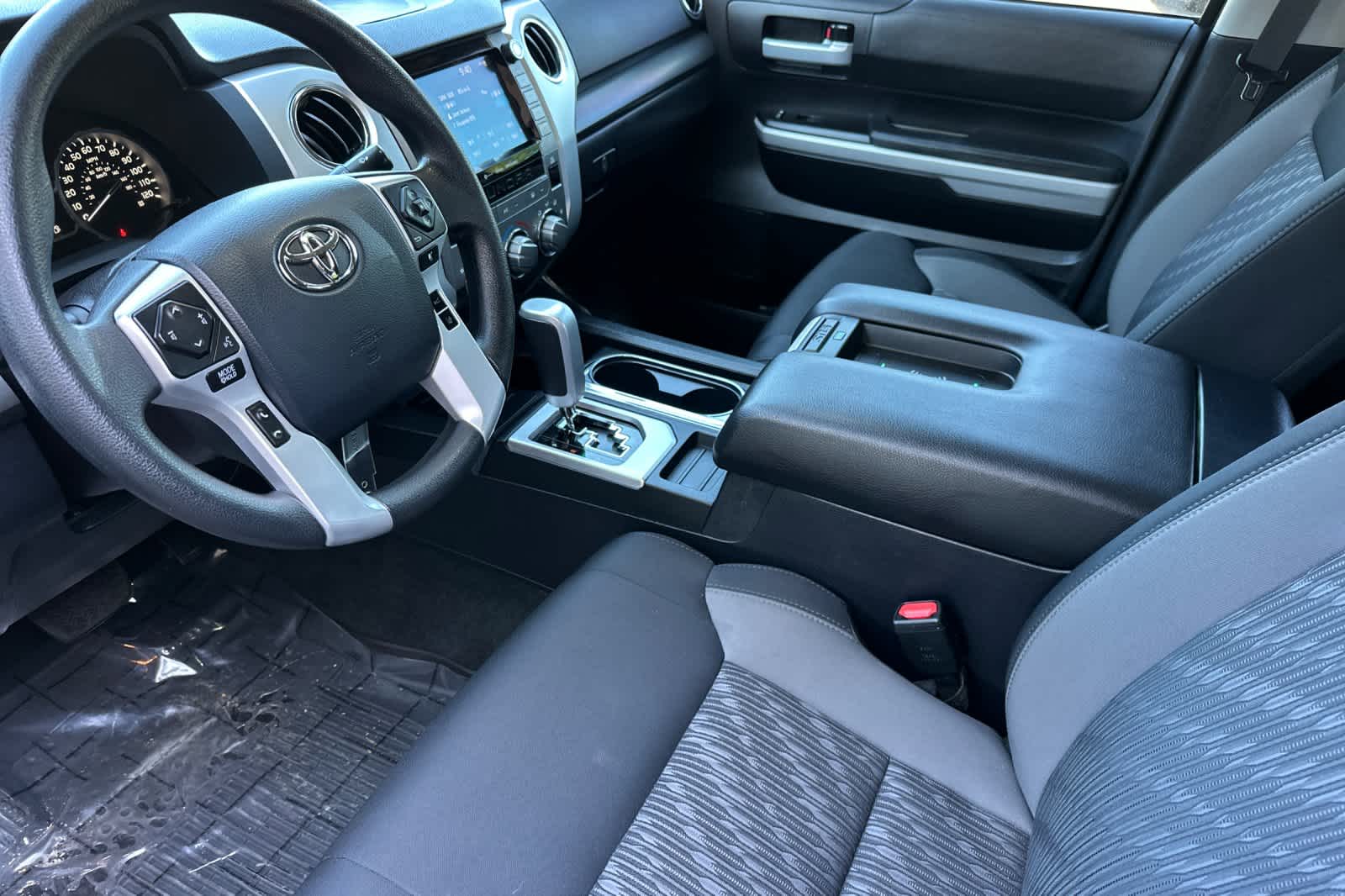 2020 Toyota Tundra SR5 - Photo 11