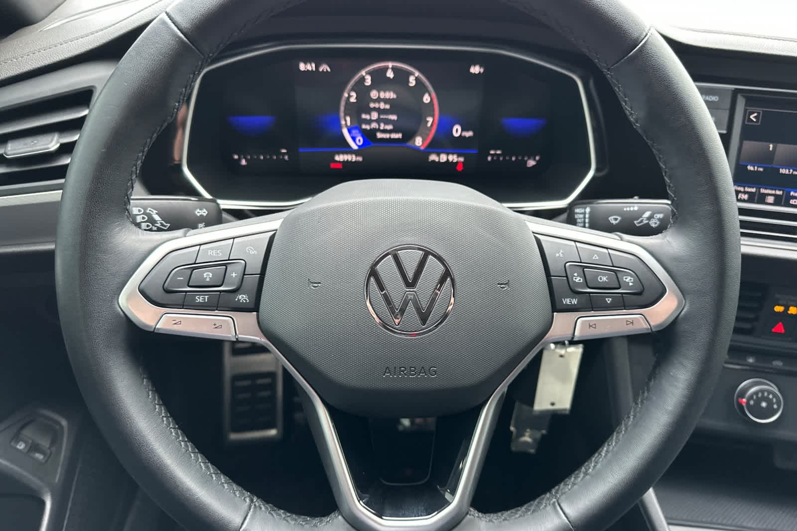 Thumbnail: 2023 Volkswagen Jetta - 21