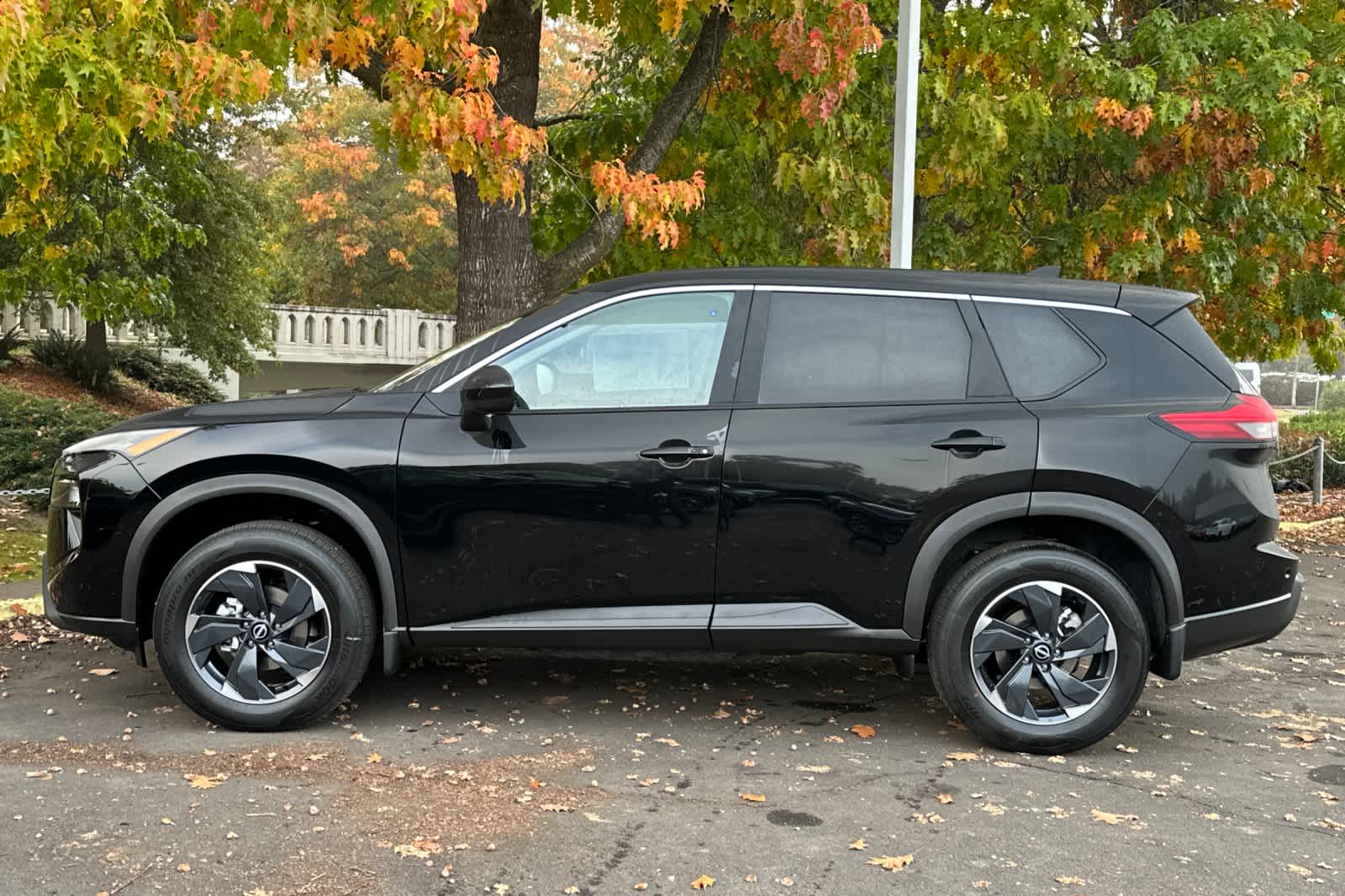 Thumbnail: 2026 Nissan Rogue - 5