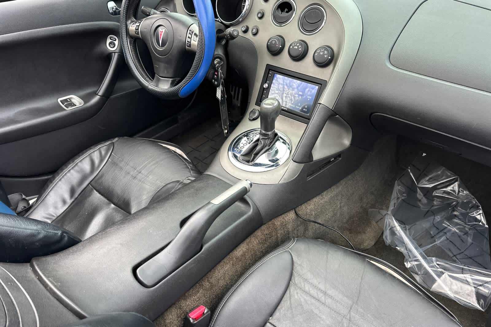 Thumbnail: 2007 Pontiac Solstice - 17