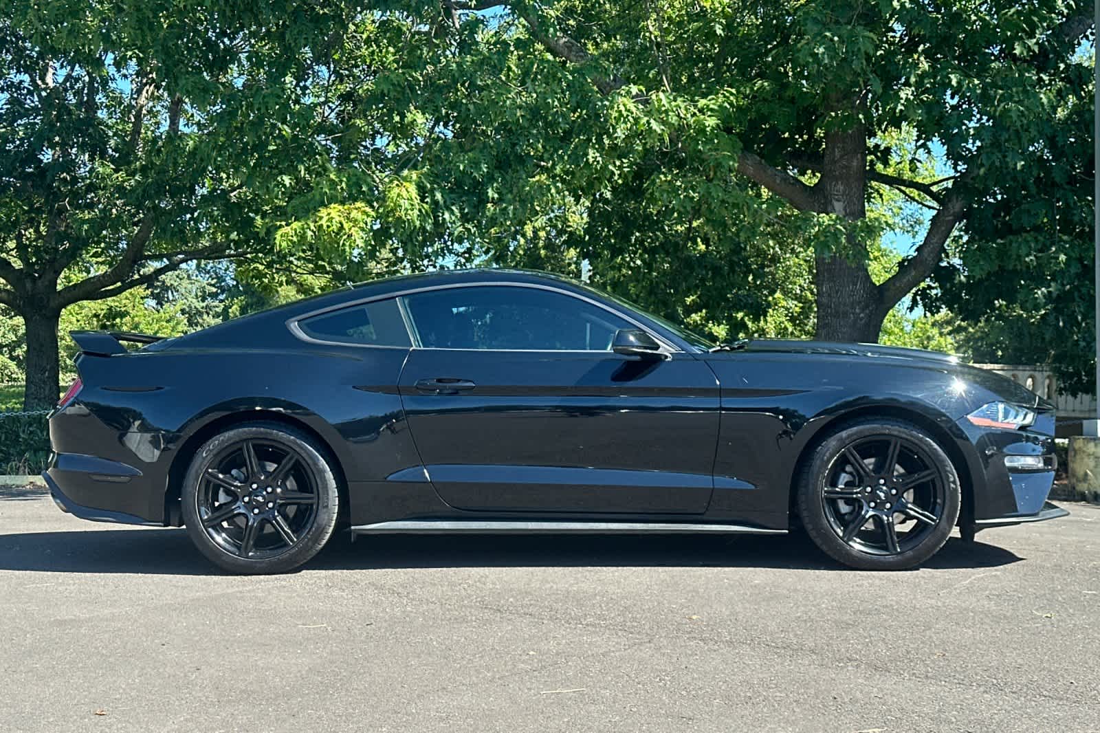 Thumbnail: 2018 Ford Mustang - 7