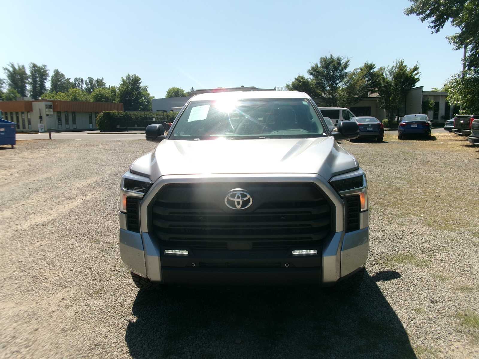 Thumbnail: 2022 Toyota Tundra - 8