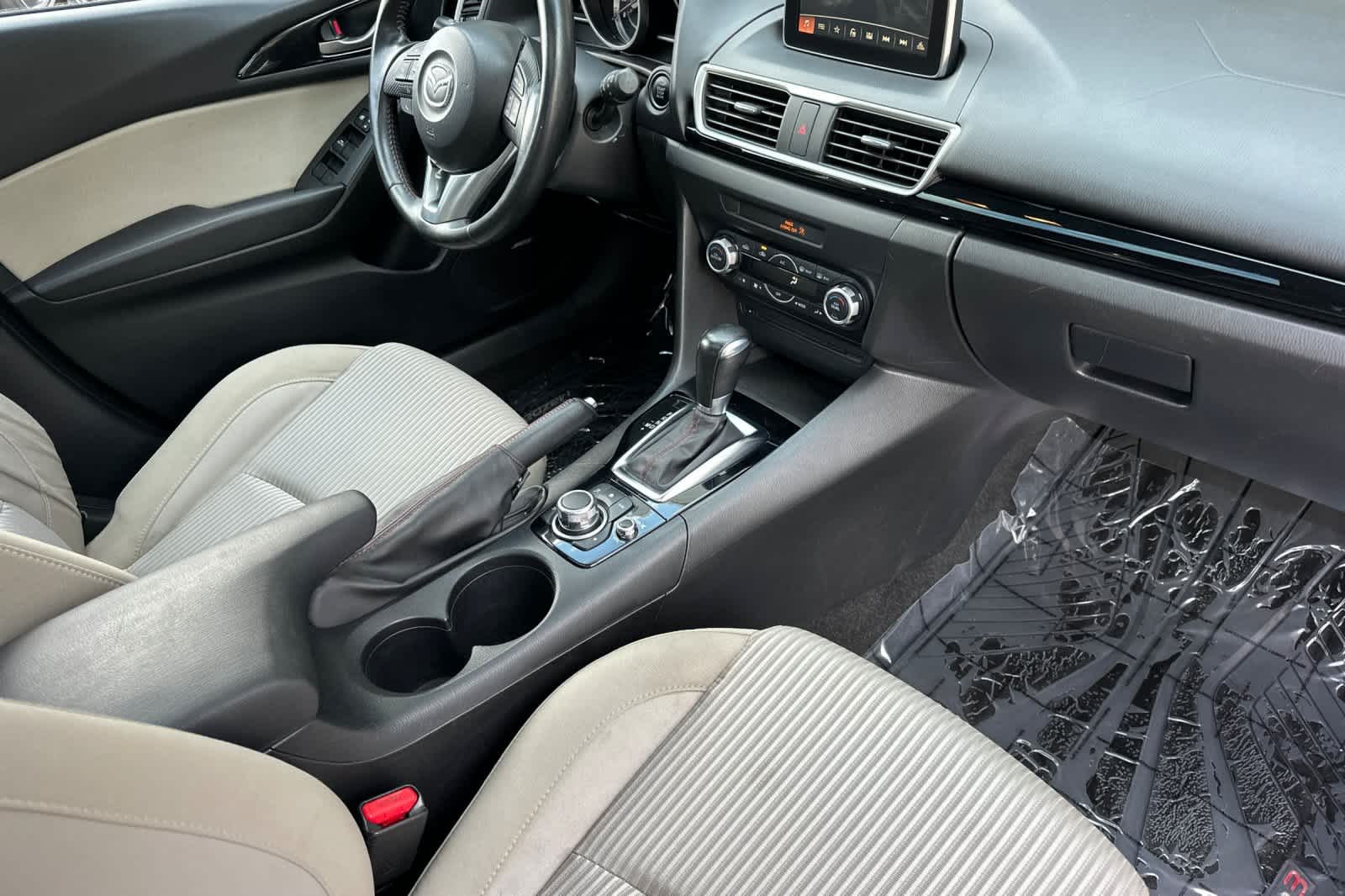 Thumbnail: 2016 Mazda Mazda3 - 15