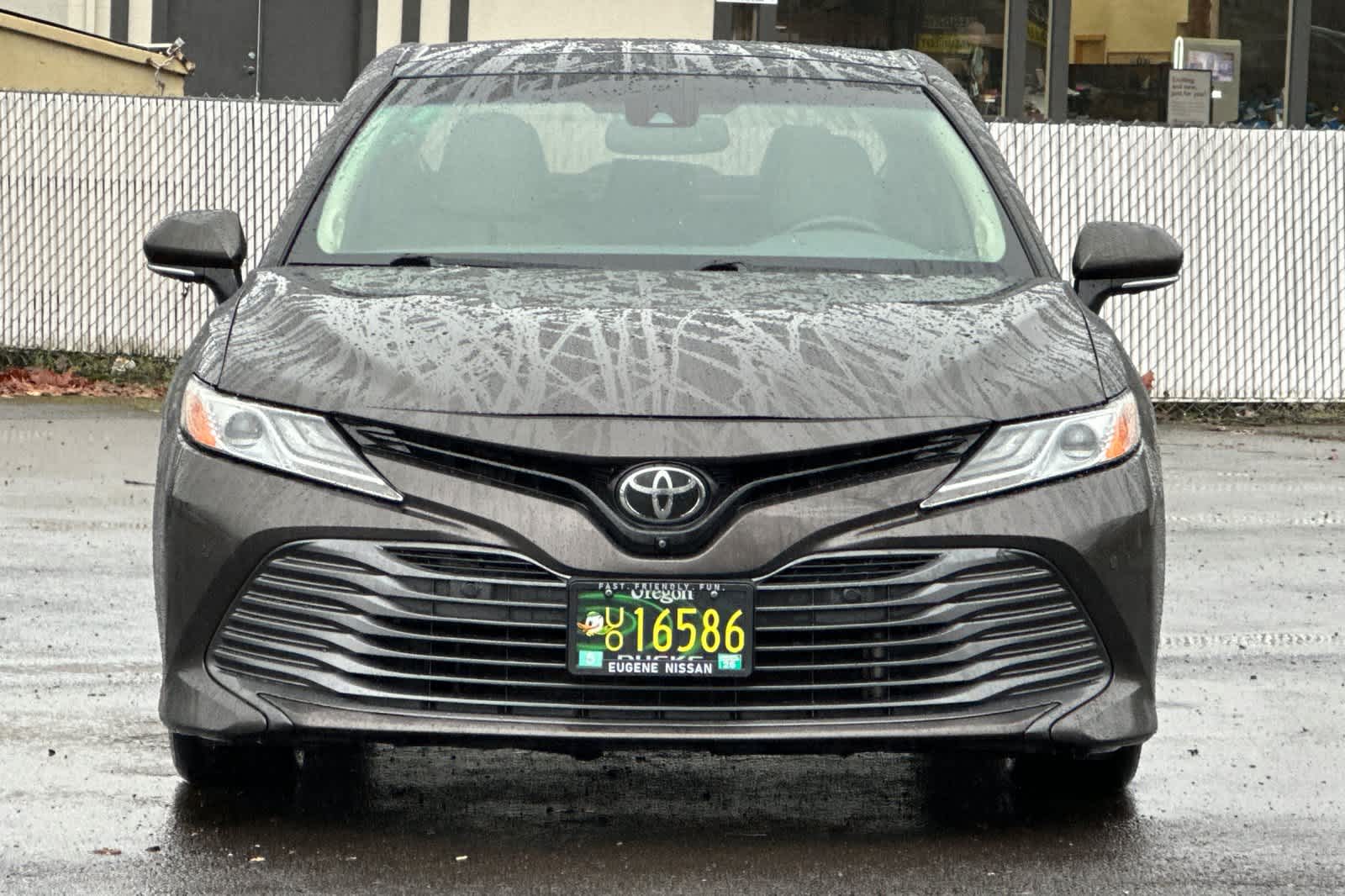 Thumbnail: 2018 Toyota Camry - 10