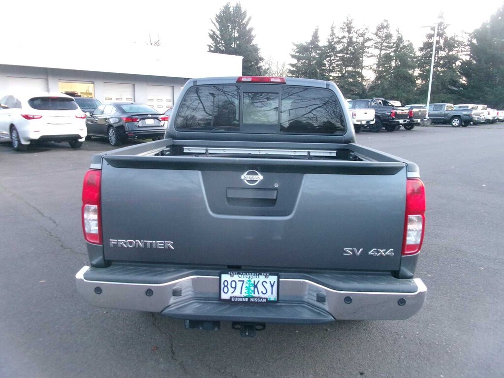 Used 2018 Nissan Frontier SV Truck Crew Cab