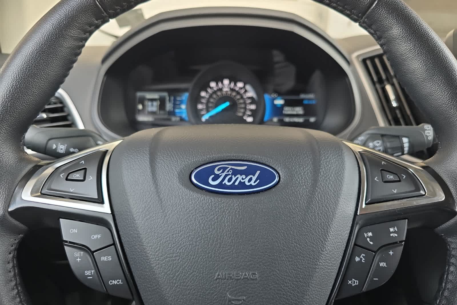 Thumbnail: 2024 Ford Edge - 23