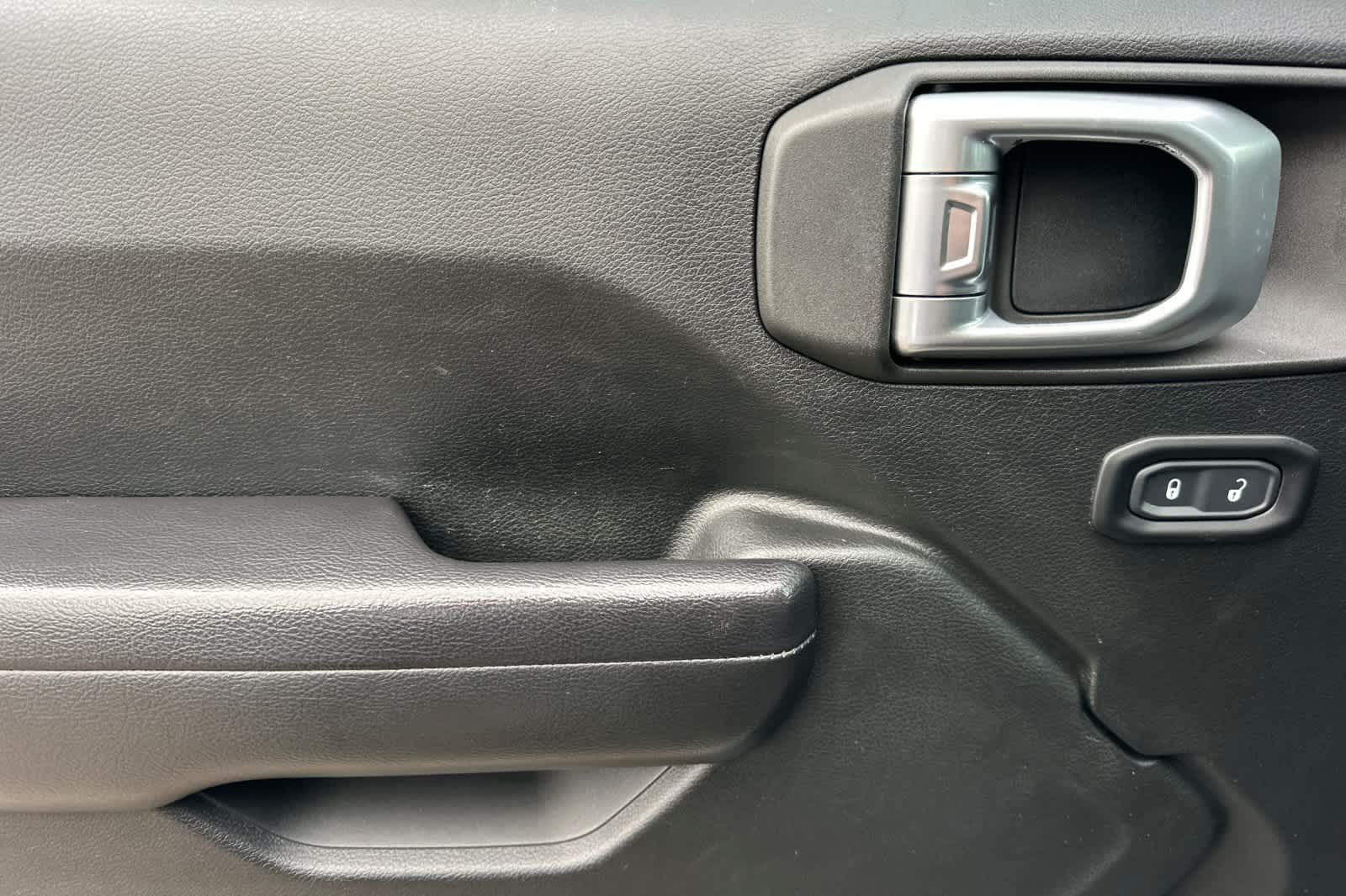 Thumbnail: 2020 Jeep Gladiator - 12