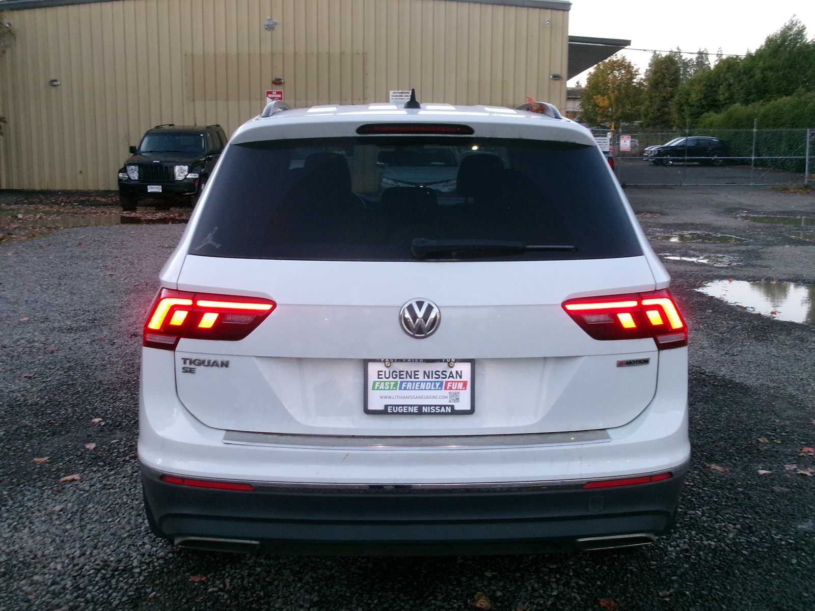 2020 Volkswagen Tiguan SE photo 4