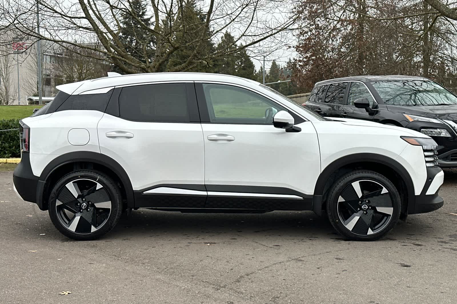 Thumbnail: 2025 Nissan Kicks - 8