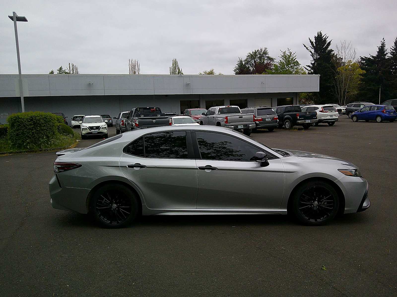 Thumbnail: 2022 Toyota Camry - 6