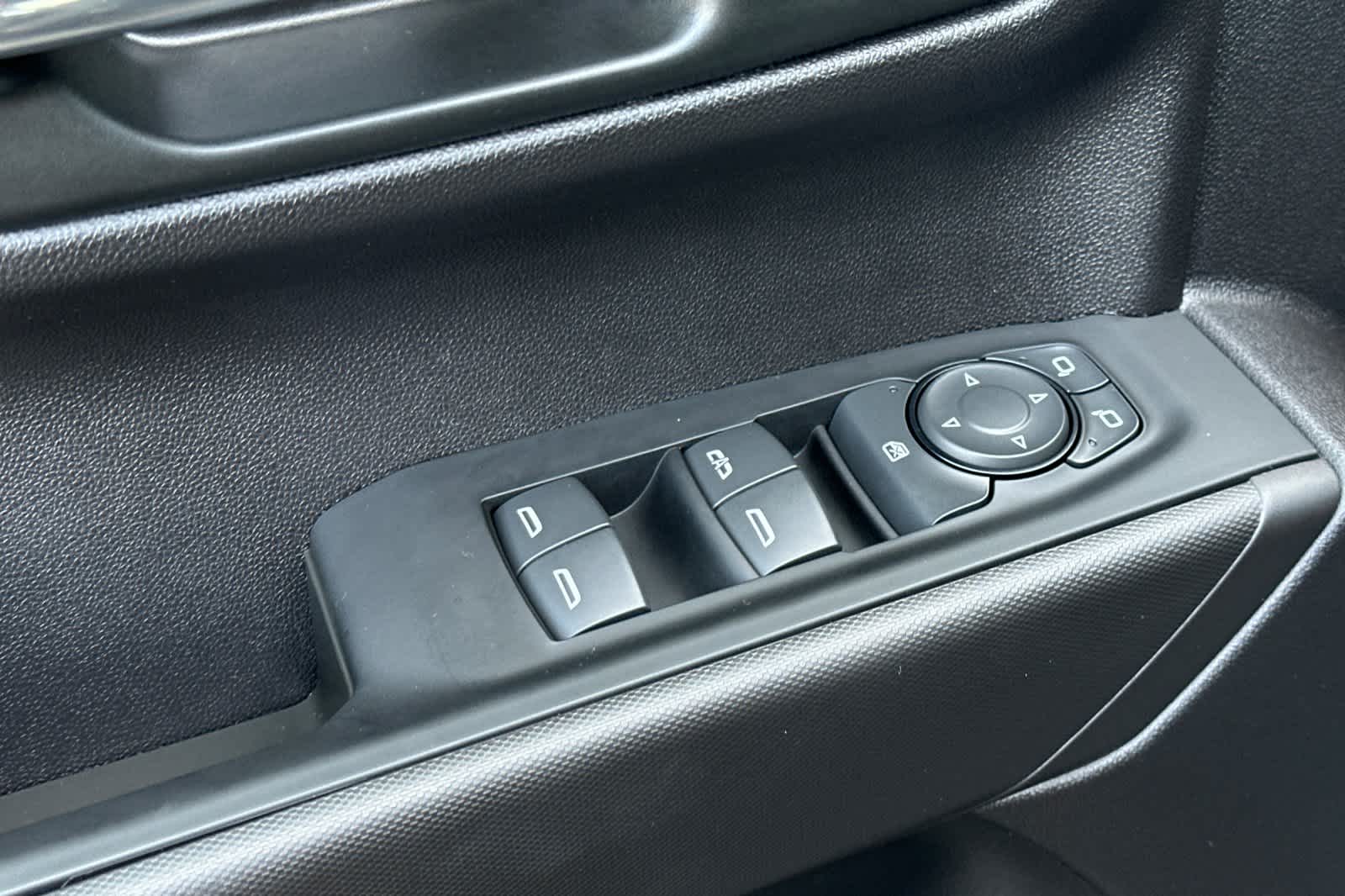 Thumbnail: 2024 Chevrolet Silverado 1500 - 13