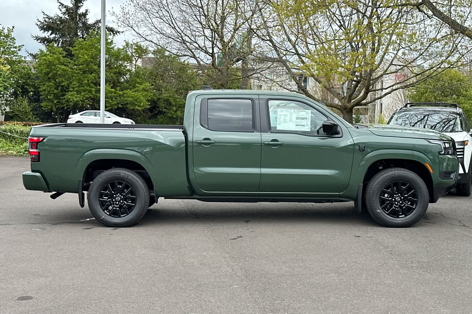 Thumbnail: 2026 Nissan Frontier - 8