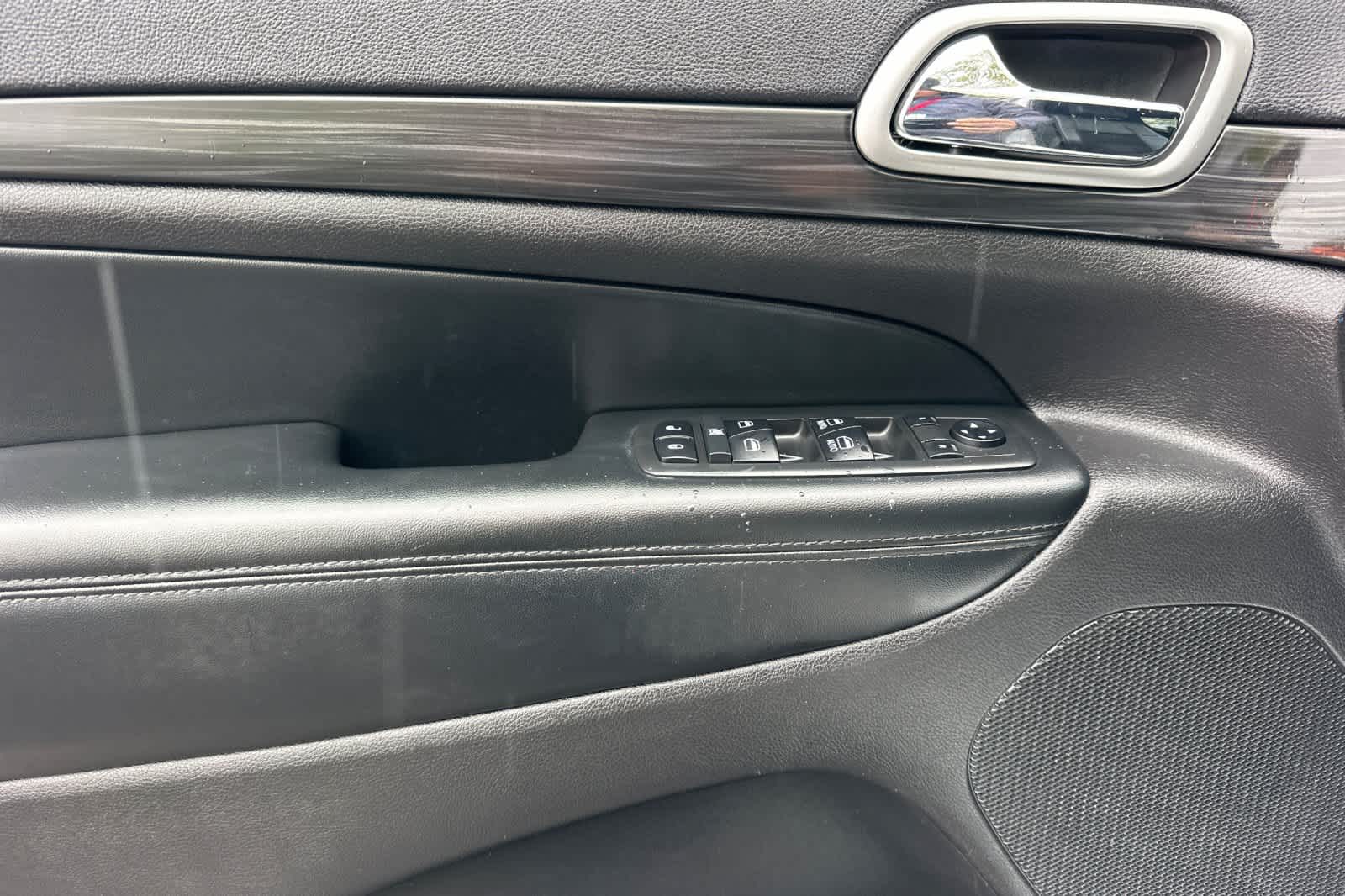 Thumbnail: 2019 Jeep Grand Cherokee - 12