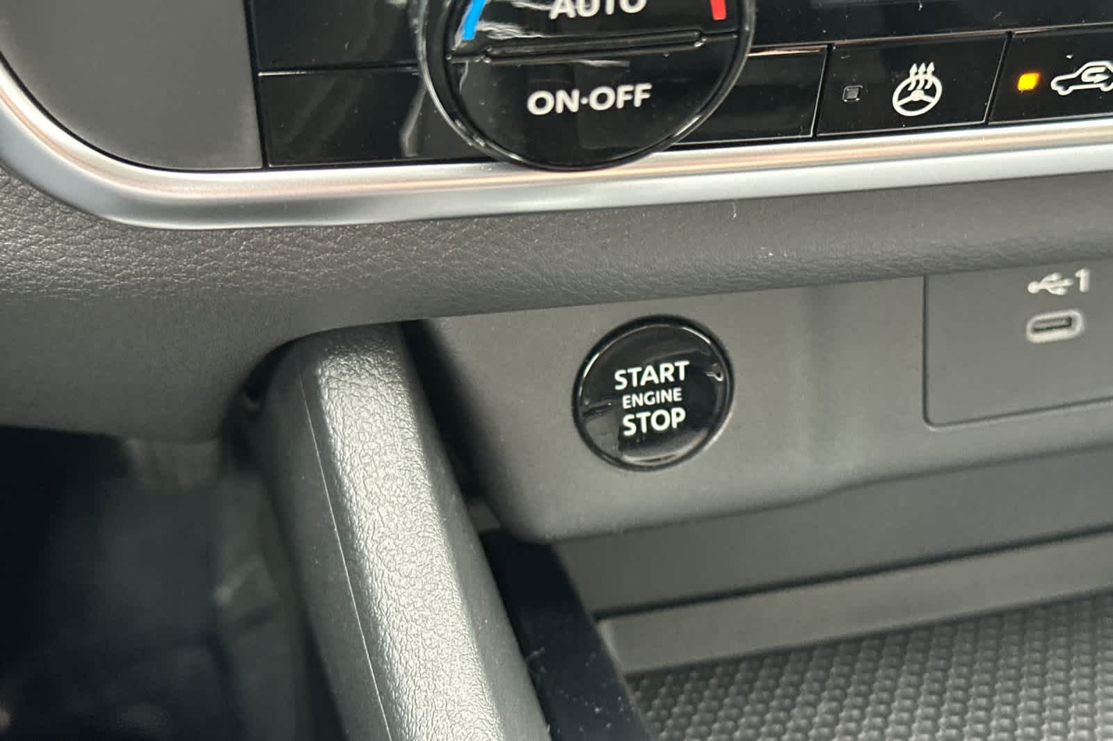 Thumbnail: 2026 Nissan Rogue - 22