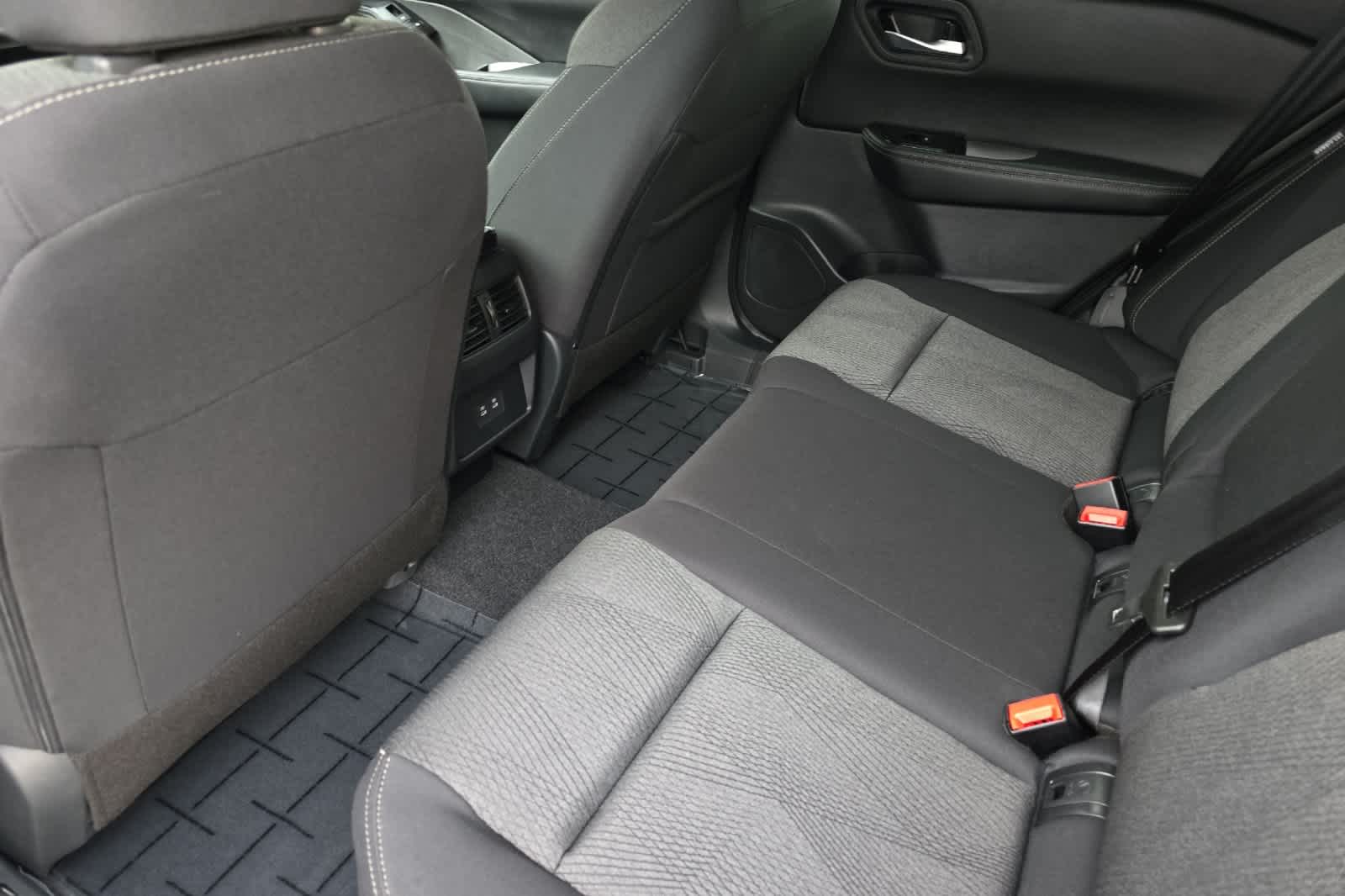 Thumbnail: 2026 Nissan Rogue - 4