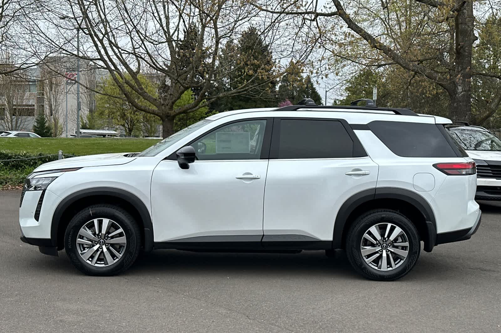 Thumbnail: 2026 Nissan Pathfinder - 5