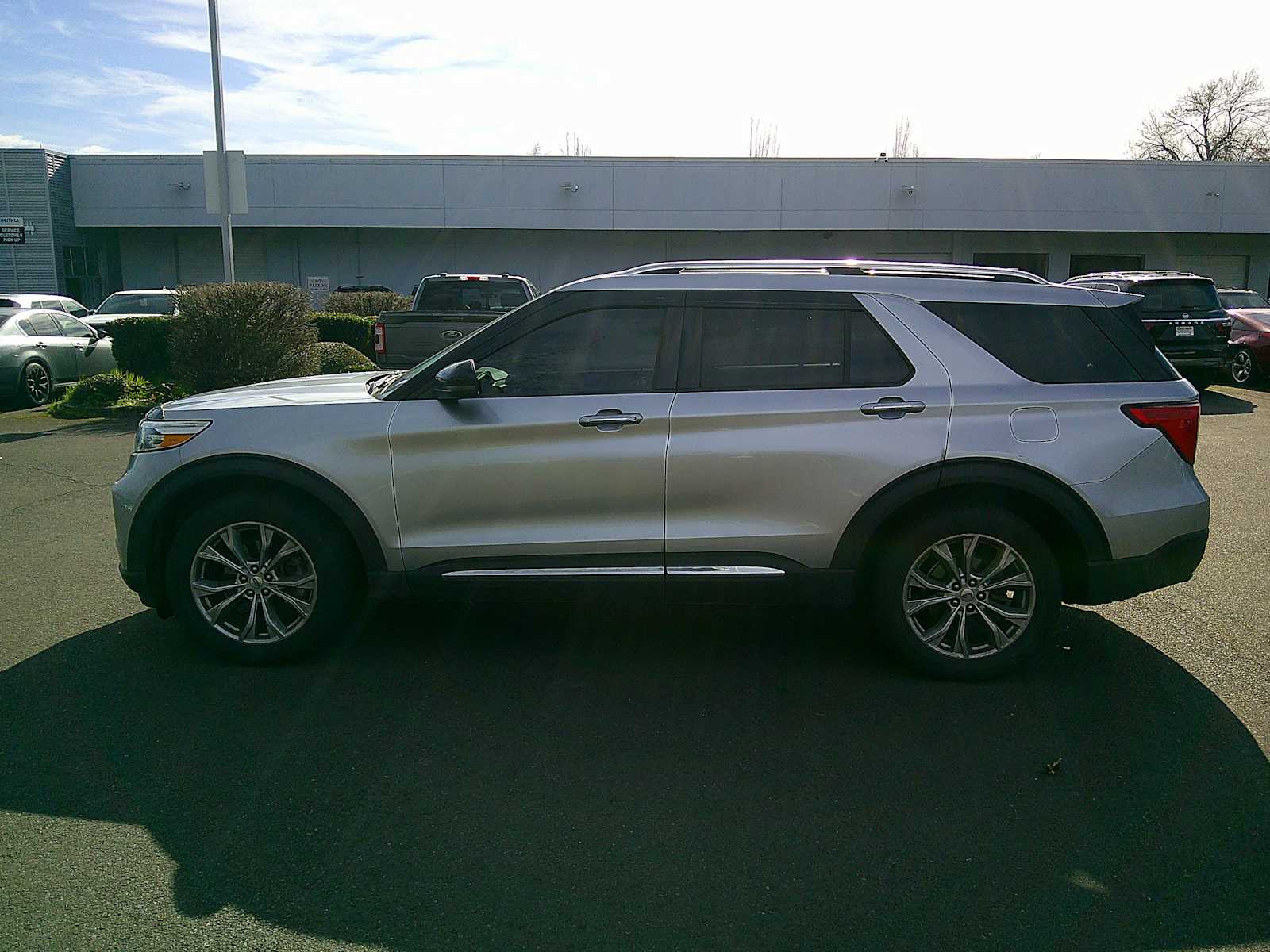 Thumbnail: 2020 Ford Explorer - 2