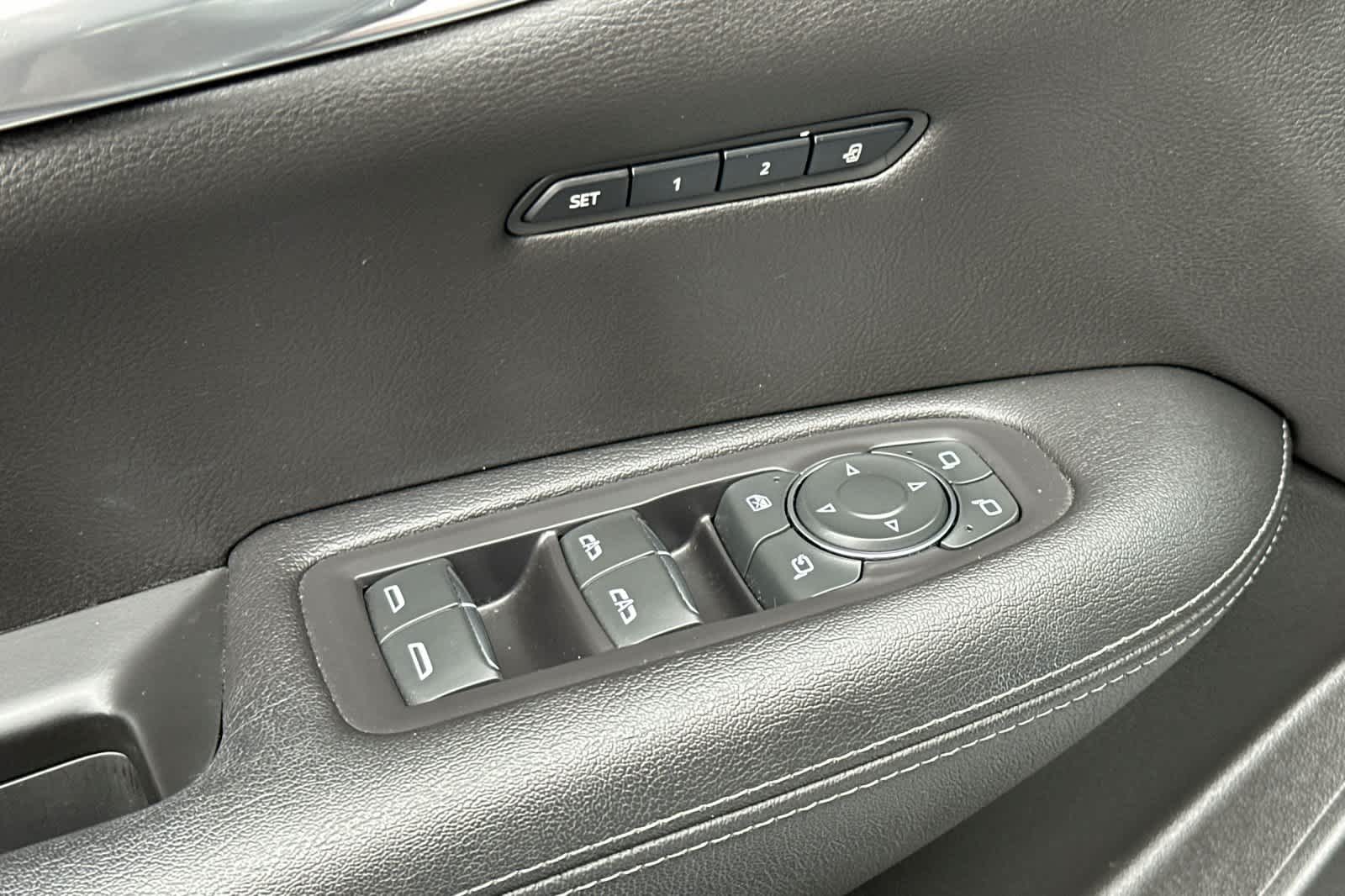 Thumbnail: 2020 Cadillac XT5 - 13