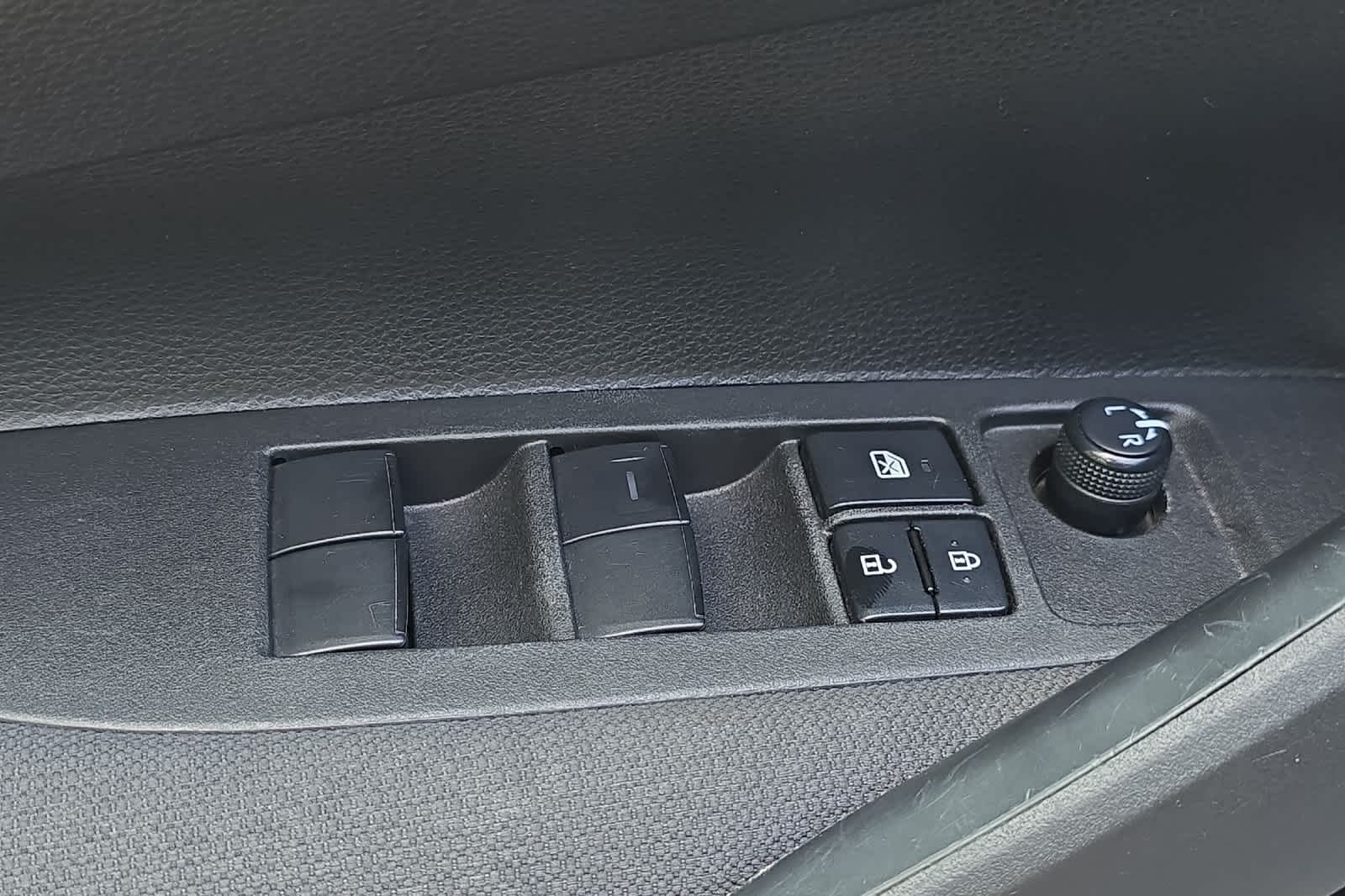 Thumbnail: 2022 Toyota Corolla - 13