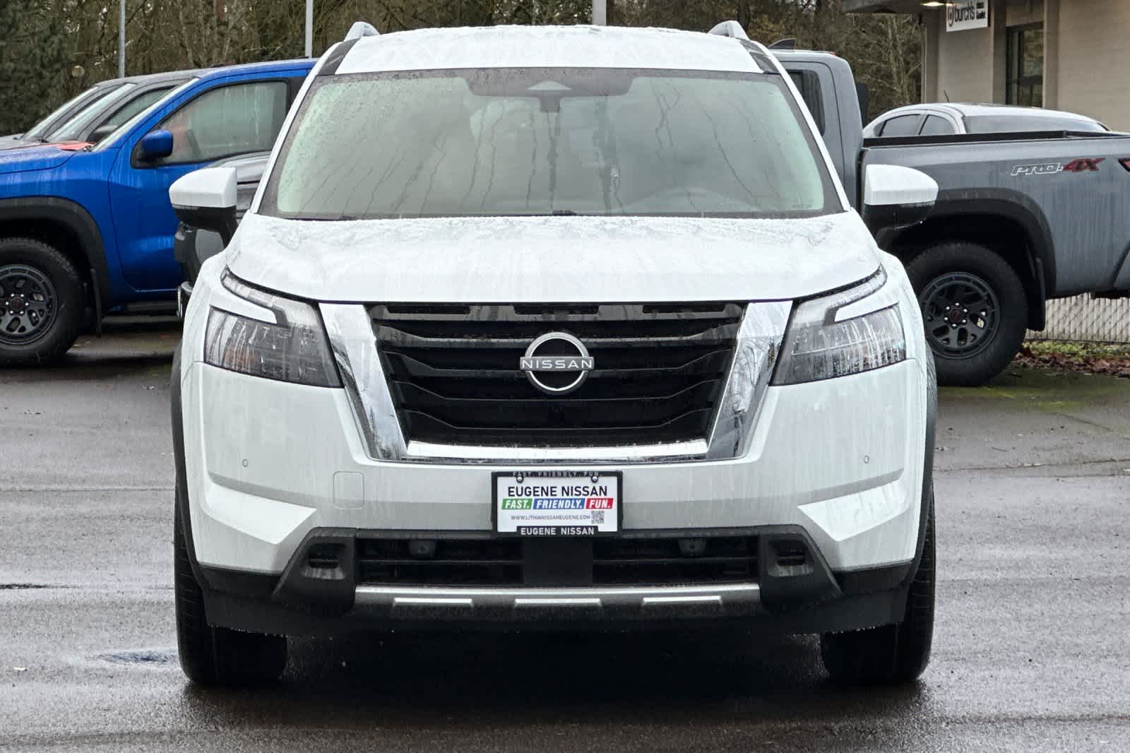 Thumbnail: 2025 Nissan Pathfinder - 10