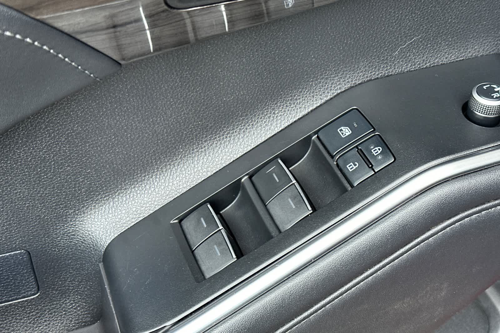 Thumbnail: 2021 Toyota Highlander - 13