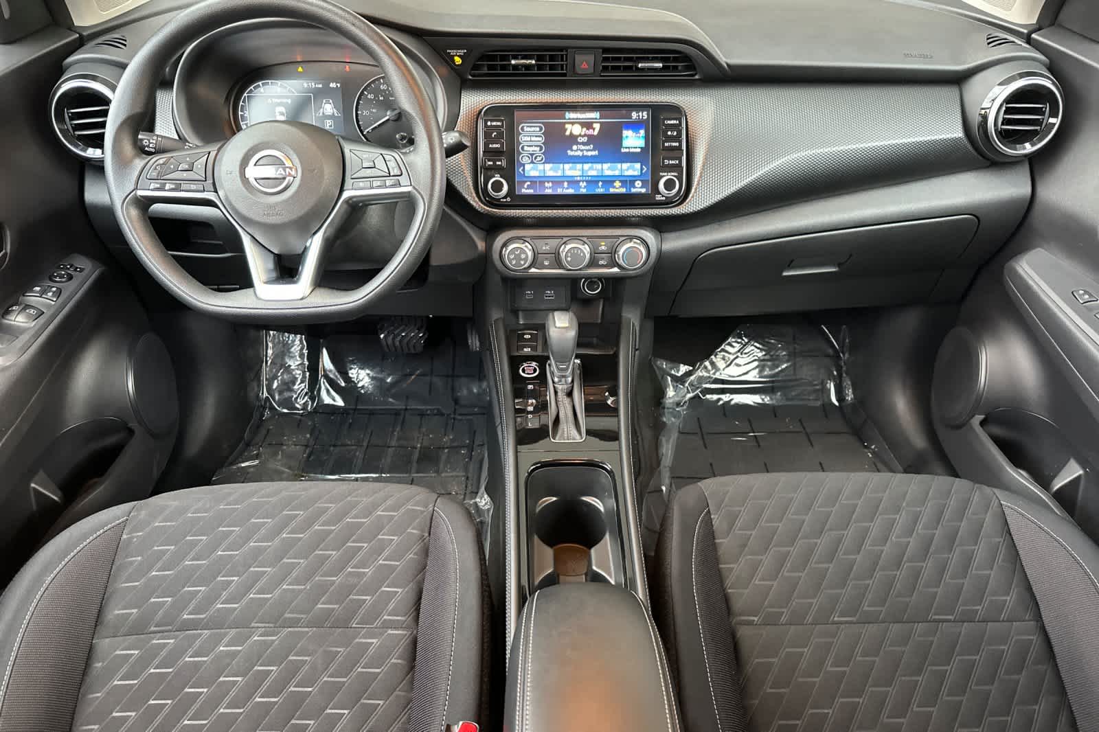 Thumbnail: 2023 Nissan Kicks - 3