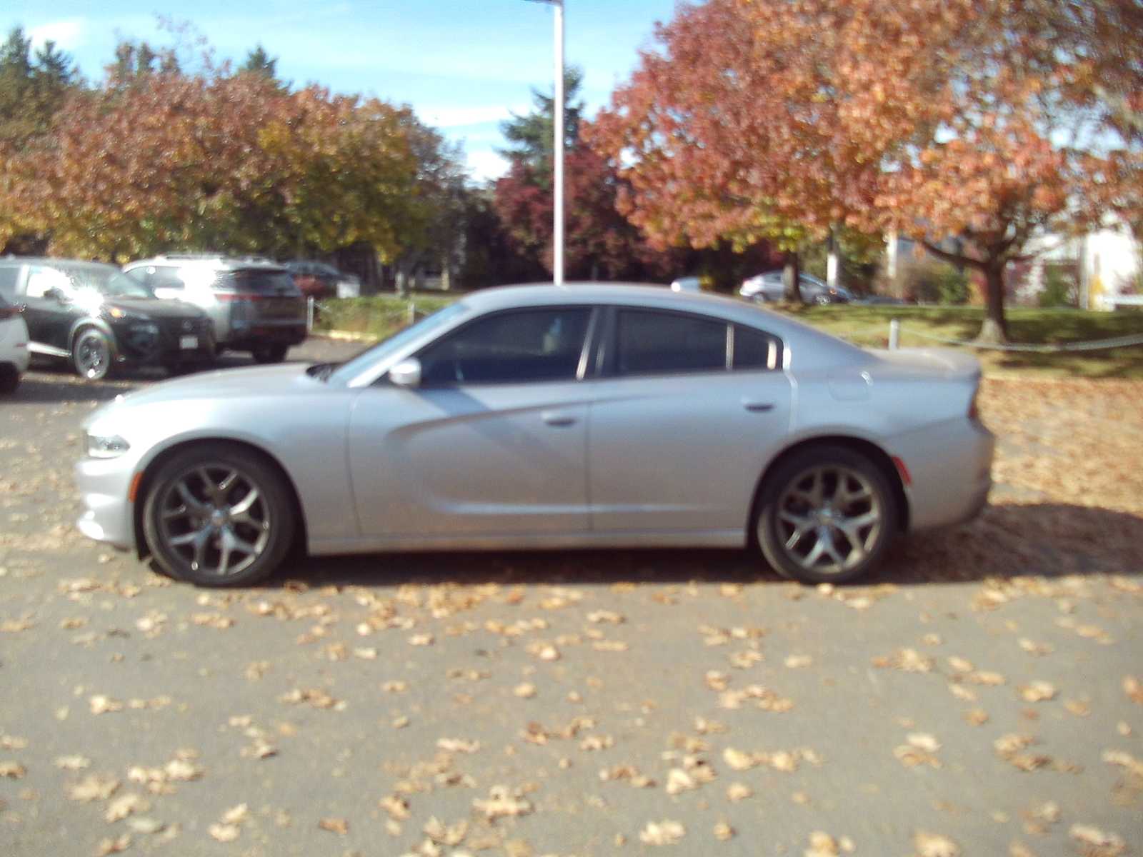 Used 2015 Dodge Charger SXT with VIN 2C3CDXHG1FH925830 for sale in Eugene, OR