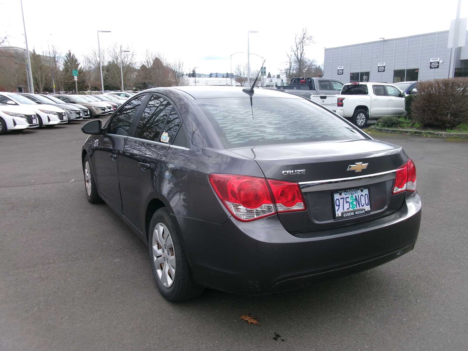 Thumbnail: 2011 Chevrolet Cruze - 3