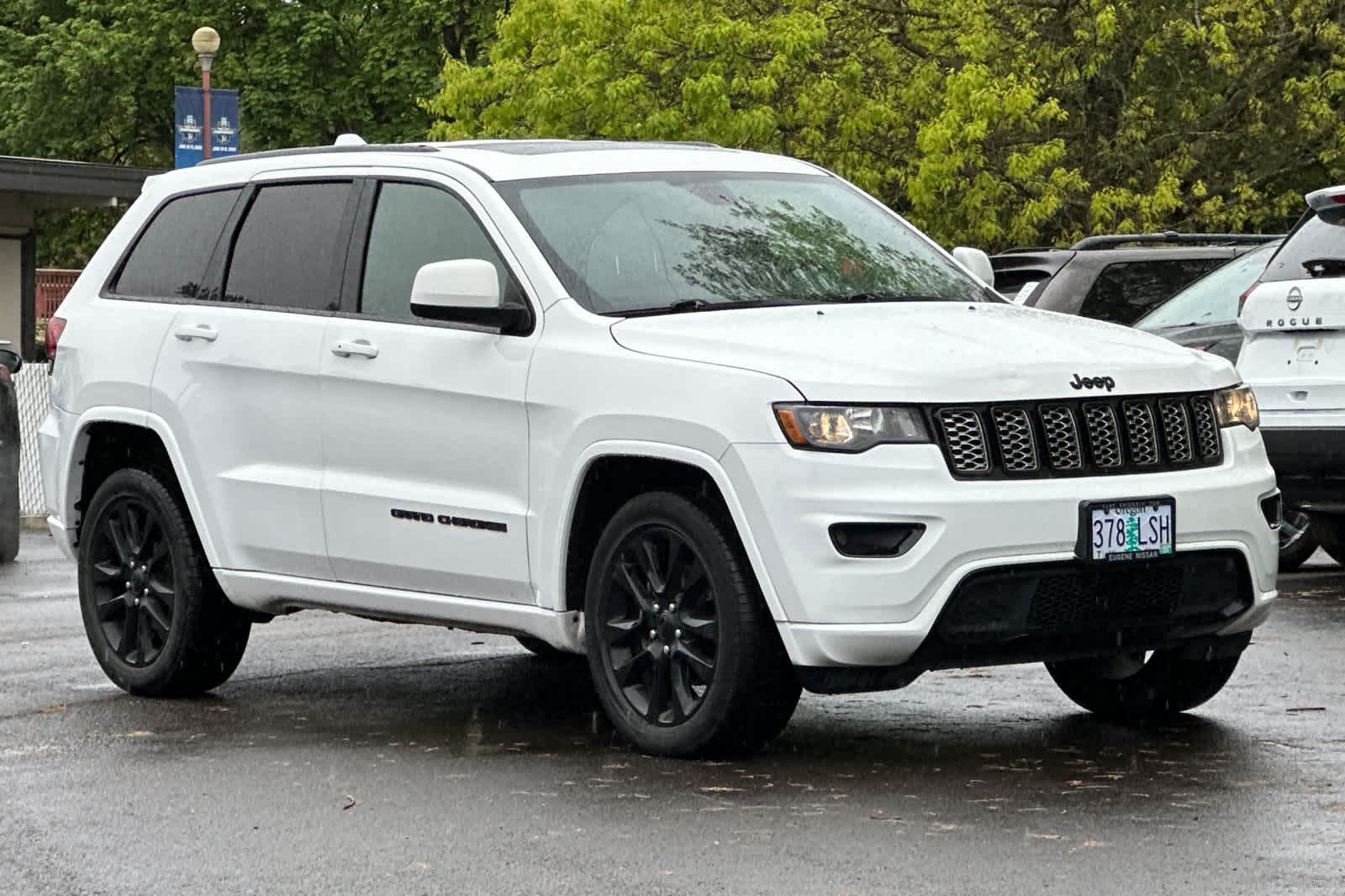 Thumbnail: 2019 Jeep Grand Cherokee - 9
